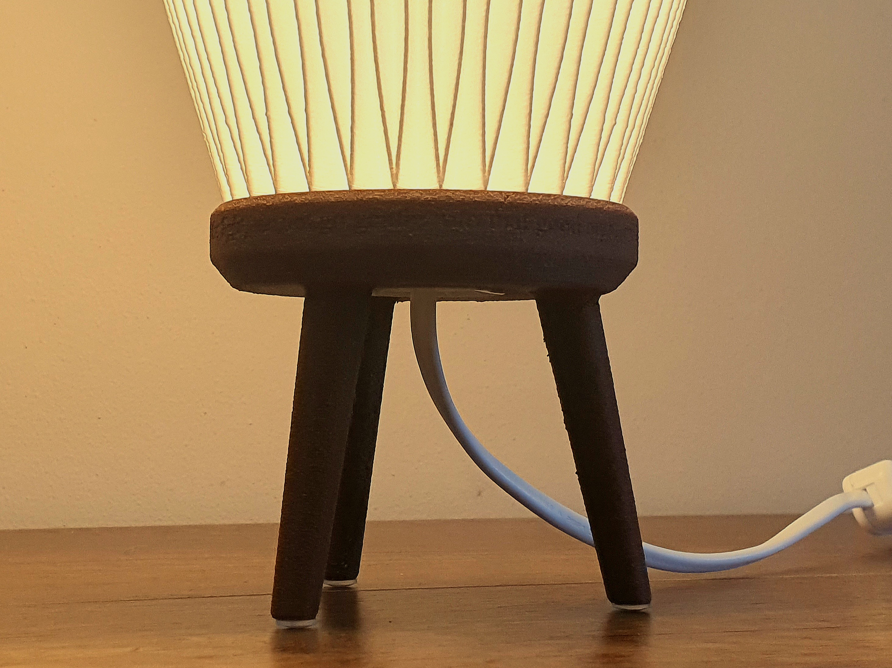 Miniatura 6 do modelo 3D Lamp (for any socket)