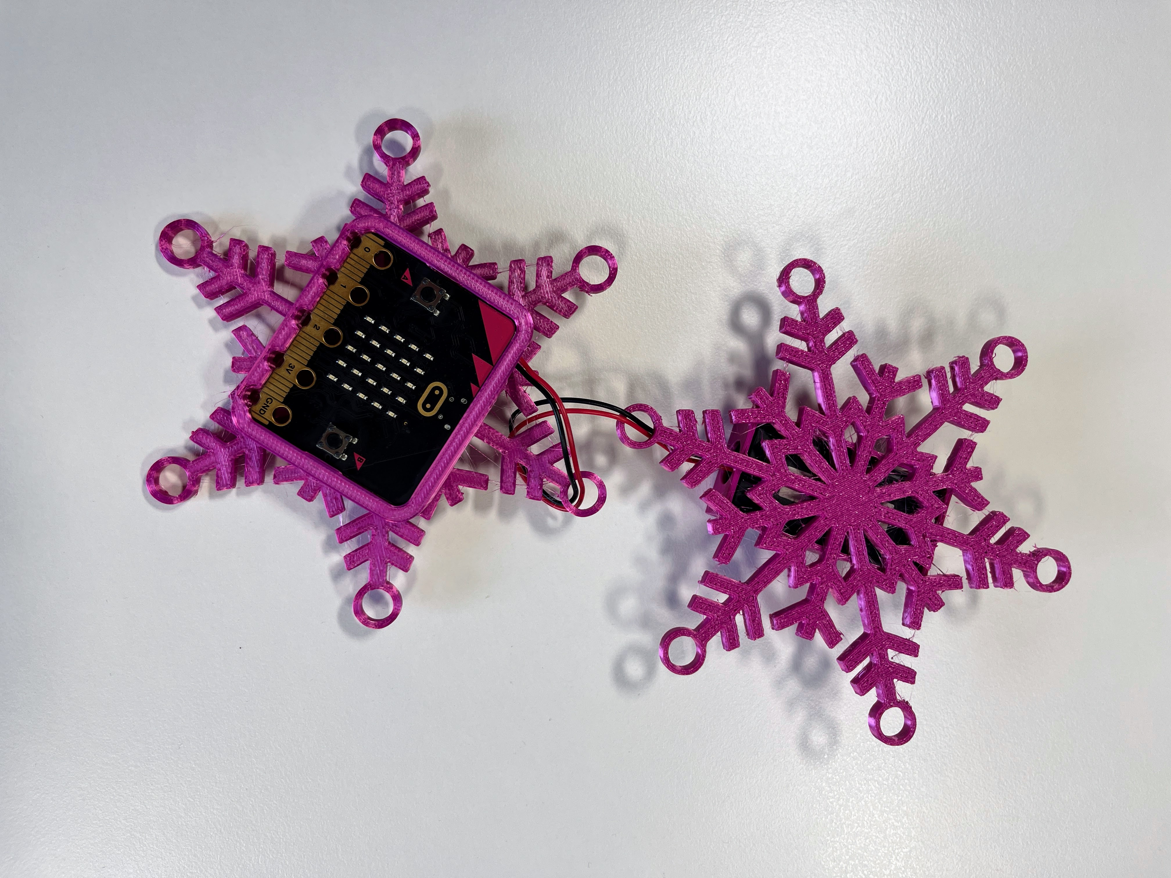 Miniatura 6 do modelo 3D Micro:bit Advent Ornamet Case