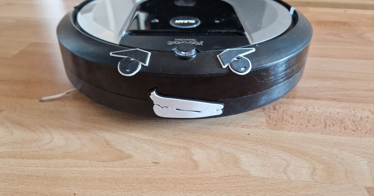 Eyes and mouth for your Roomba by Thassilo Download free STL model