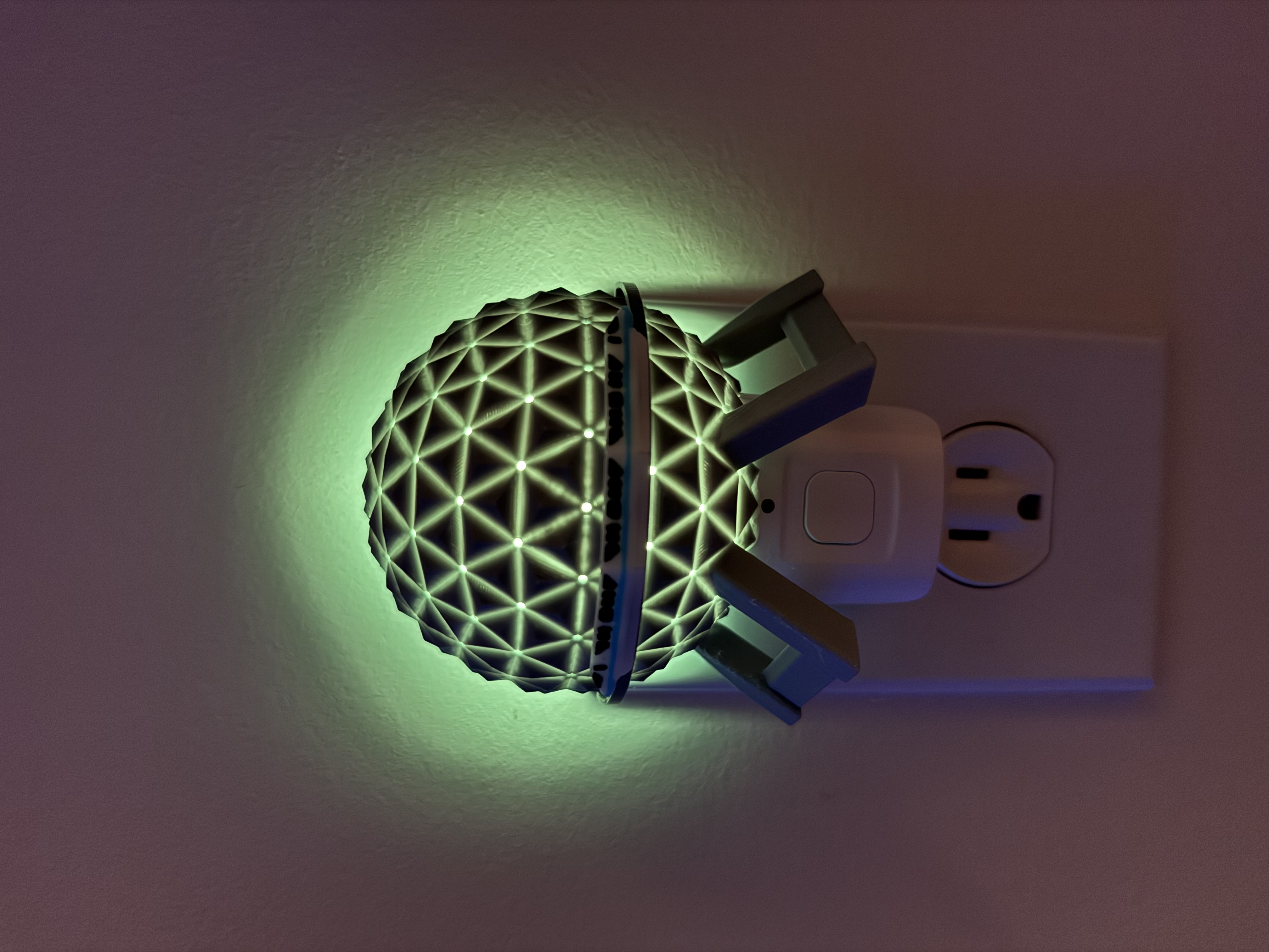 Spaceship Earth Nightlight — thumbnail 5