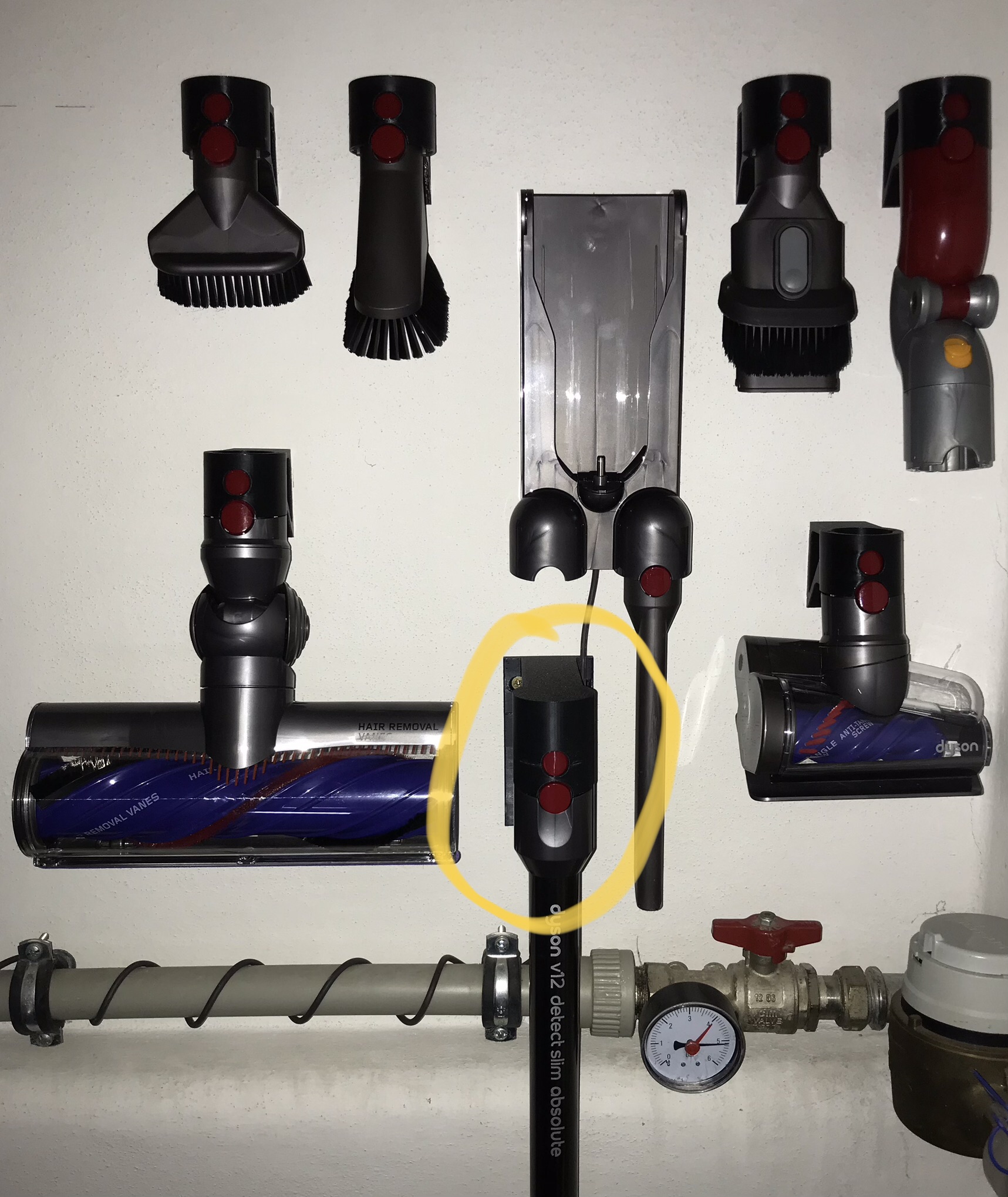 Dyson v12 wall mount cleaner tube by Download free STL model