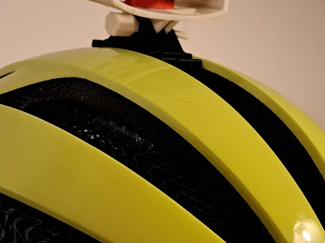 Bontrager Helmetplate for action camera & Ledlenser MH5