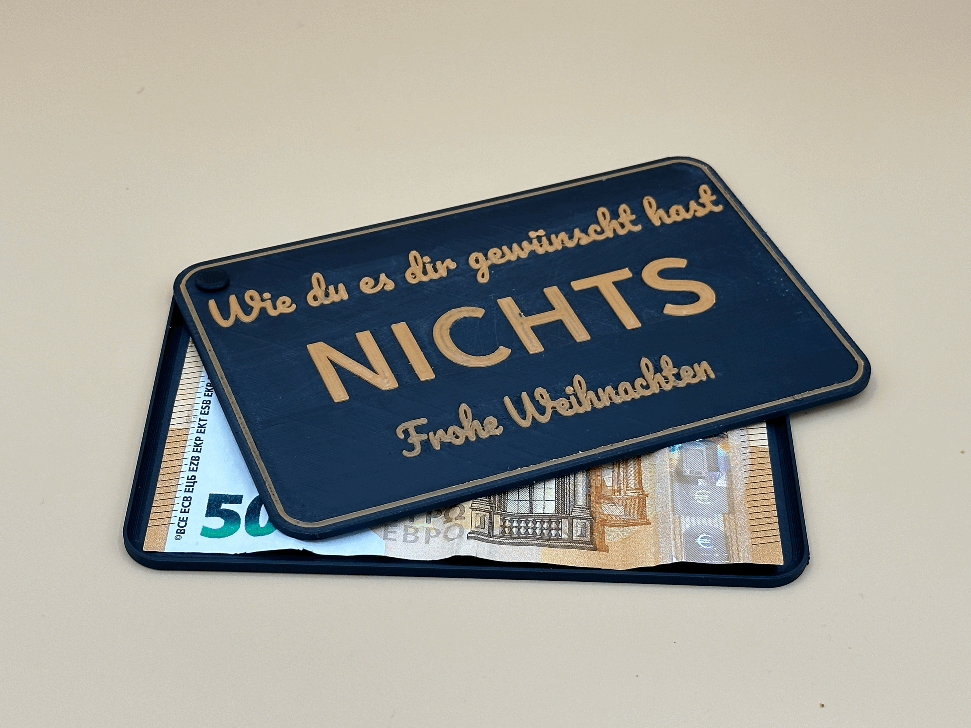 Look the 3D preview ---> Nichts / 没有 /Nothing / Nič / Nic / Rien