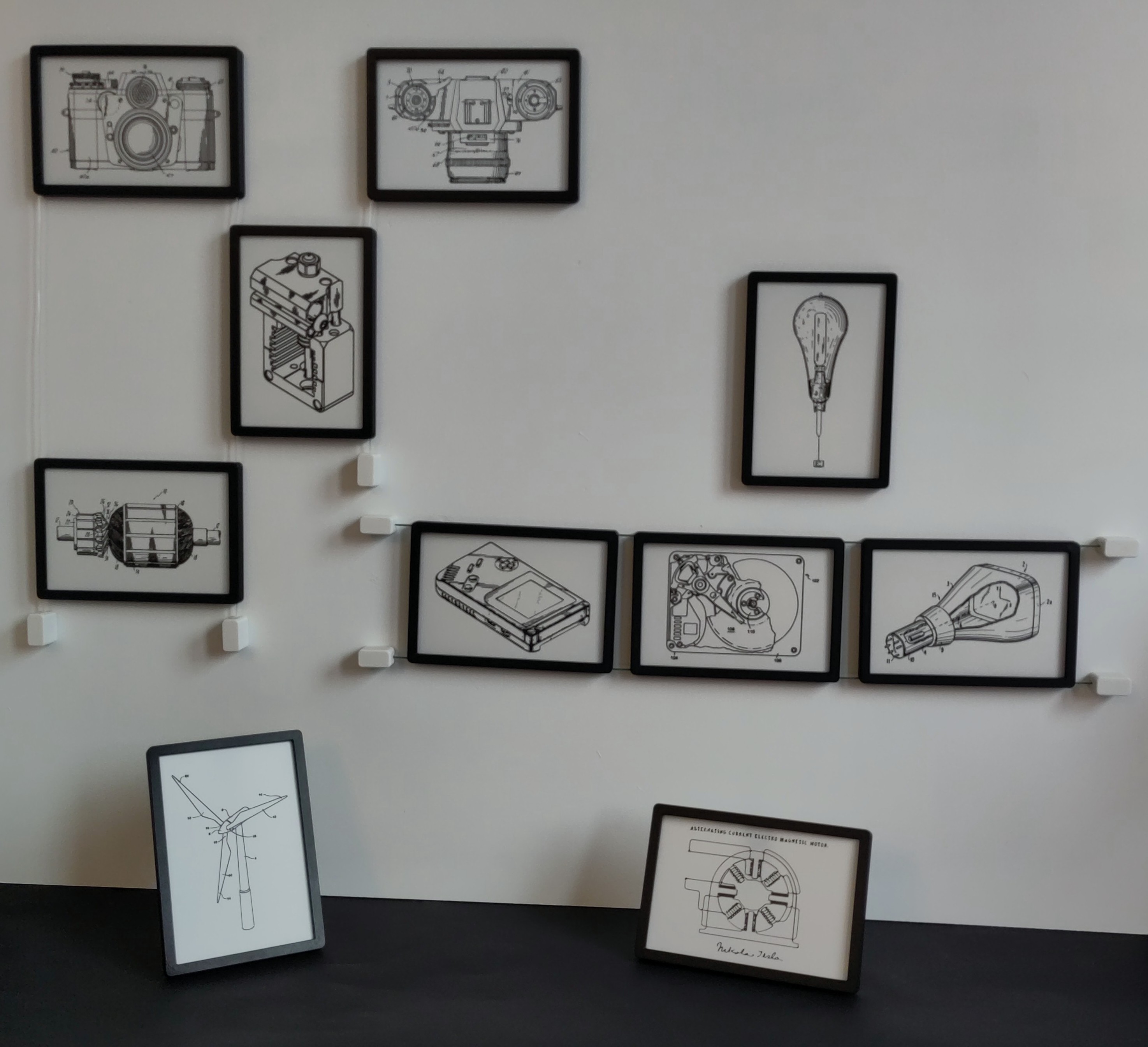 Mounting system for Wall Art Frames - hanging and standing