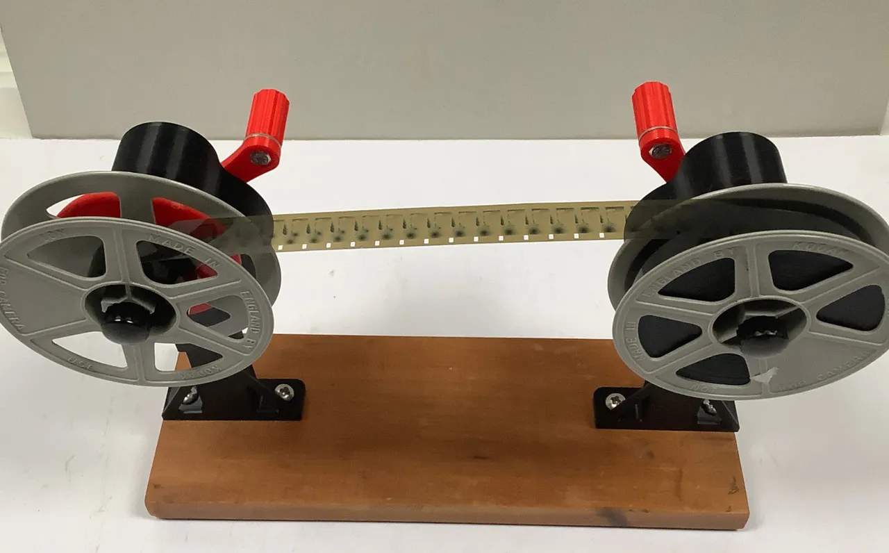 8mm and 16mm Manual Cine Film Winder by Jason Download free STL