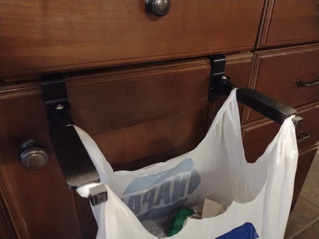 Folding Garbage Bag Holder