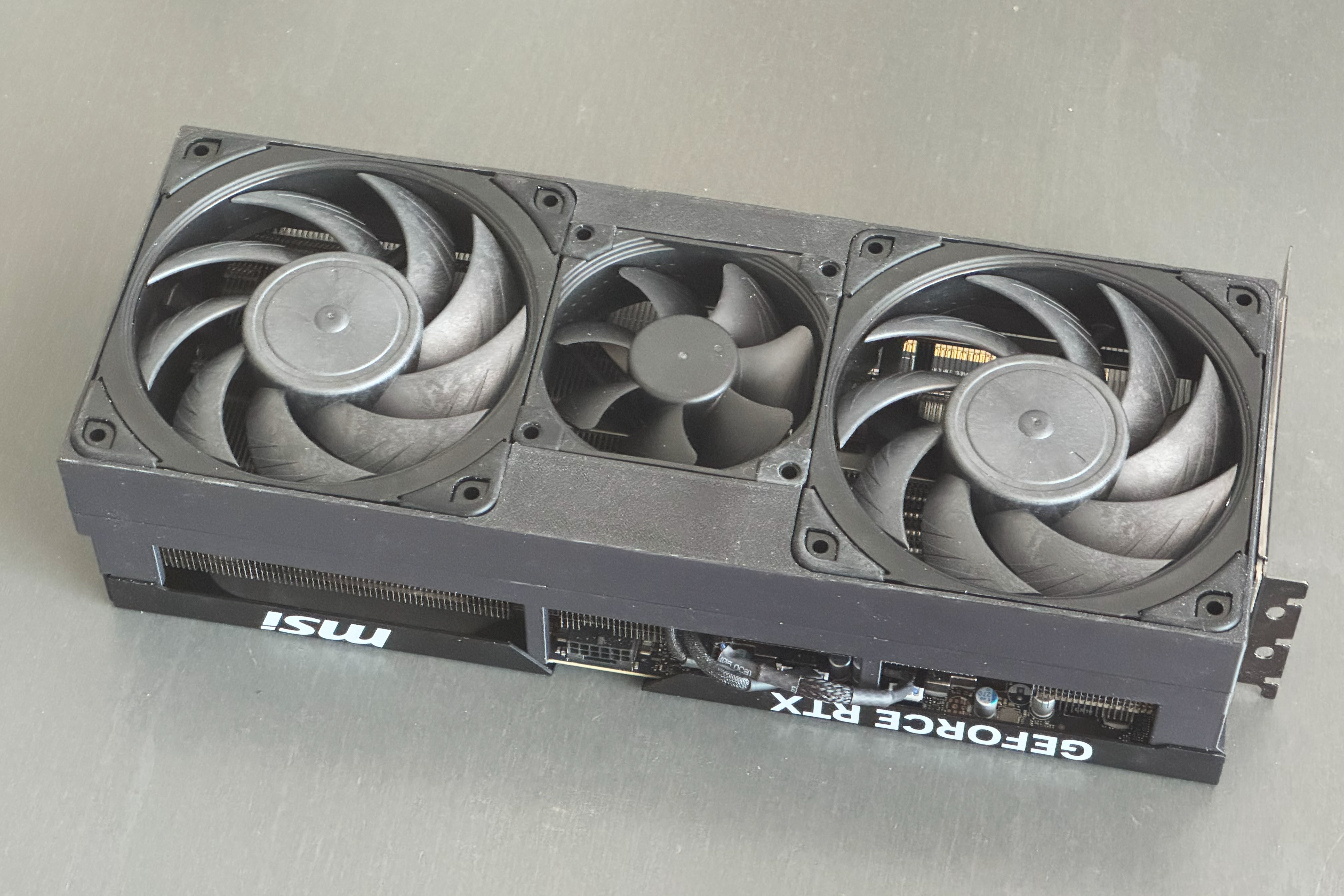 MSI RTX 5090 Ventus 3X Deshroud