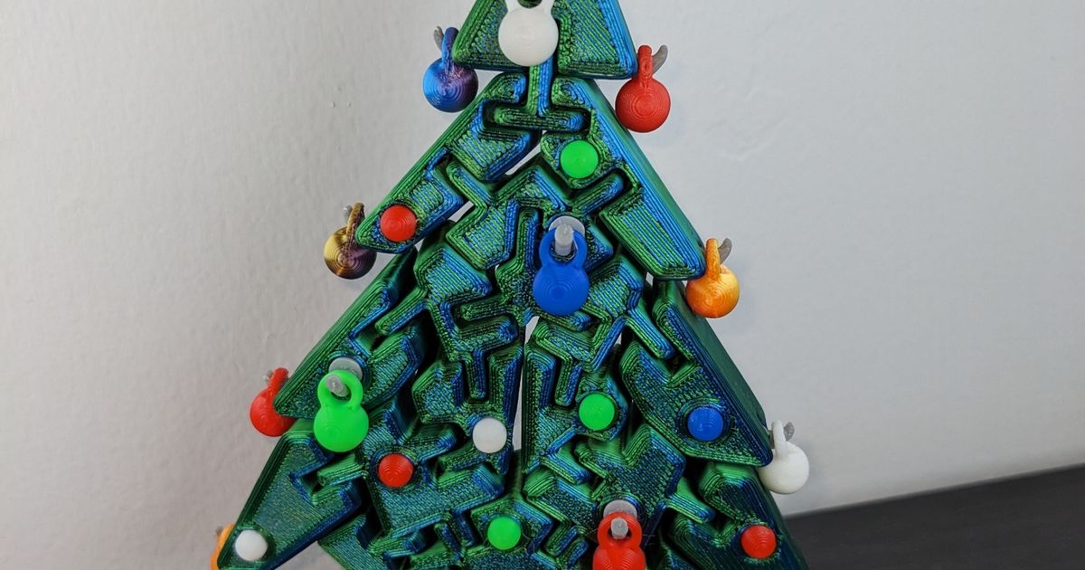 Customizable Flexi Christmas Tree with Ornaments by Bearded Printer