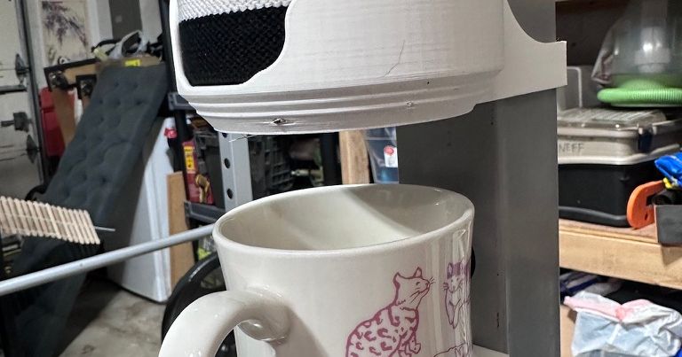 weight-rack-cup-holder-and-knee-wrap-holder-by-jellytitan-download