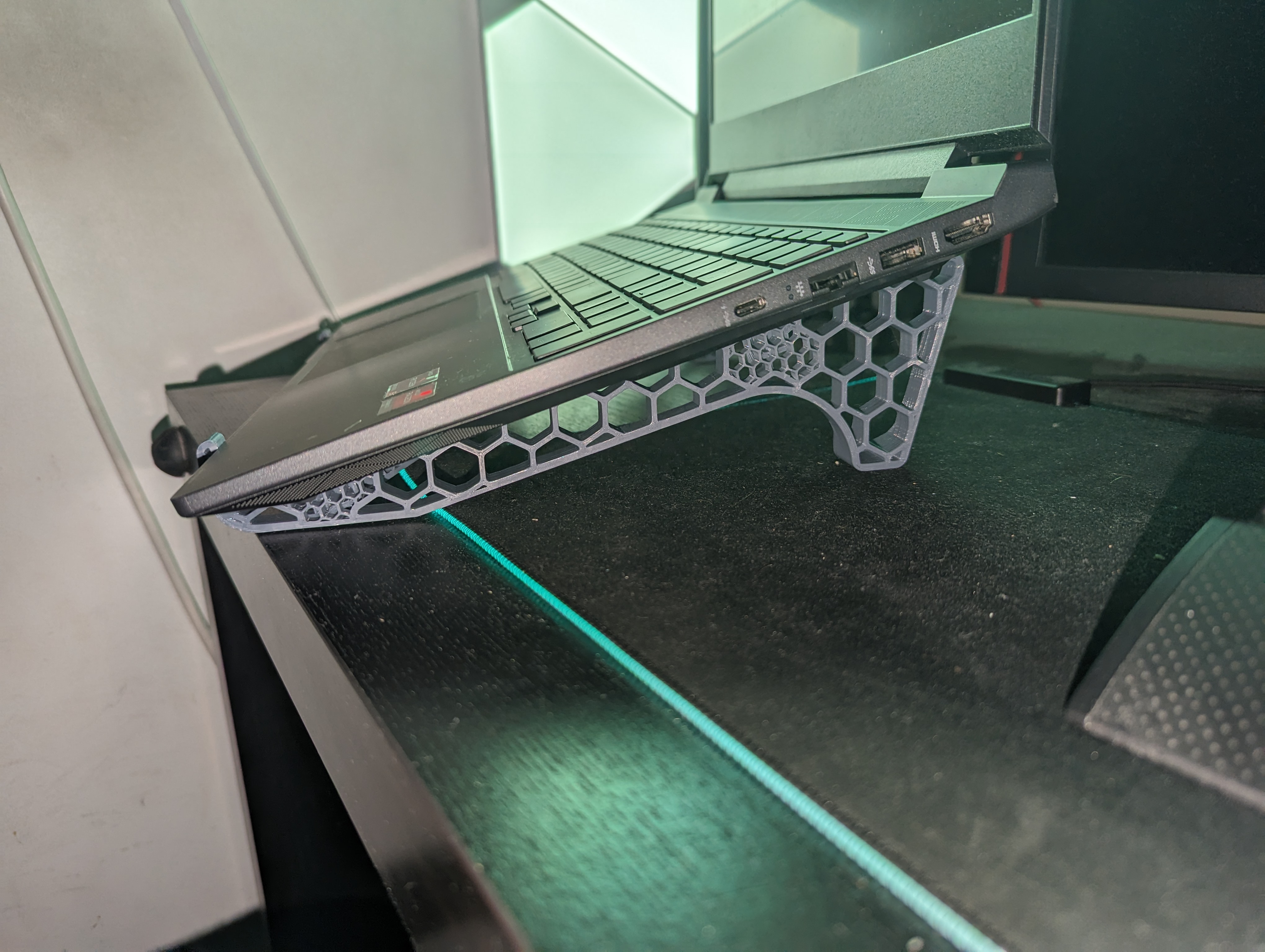 LAPTOP STAND FOLDABLE