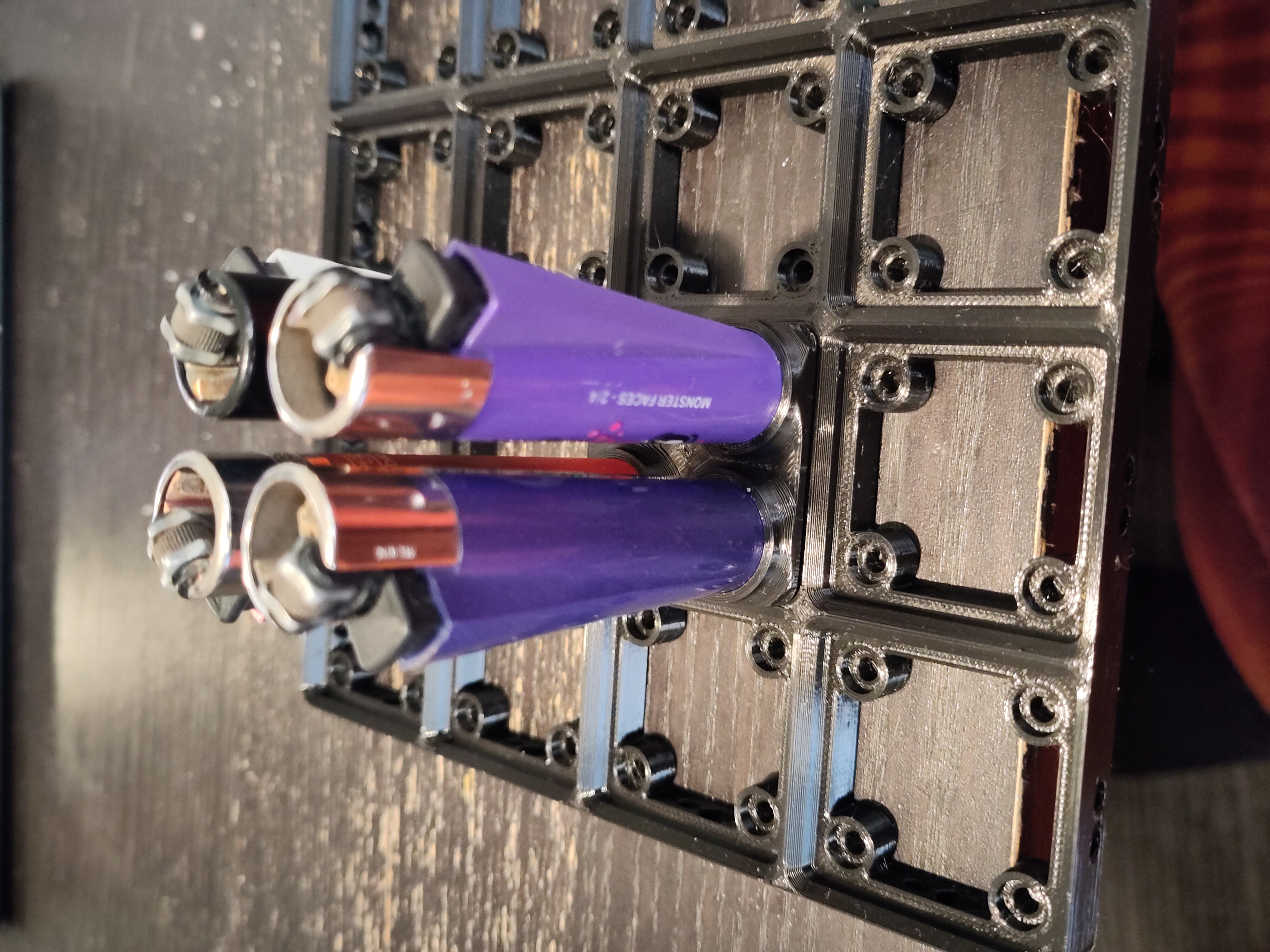 Gridfinity 1x1 Clipper lighter holder with magnet holes
