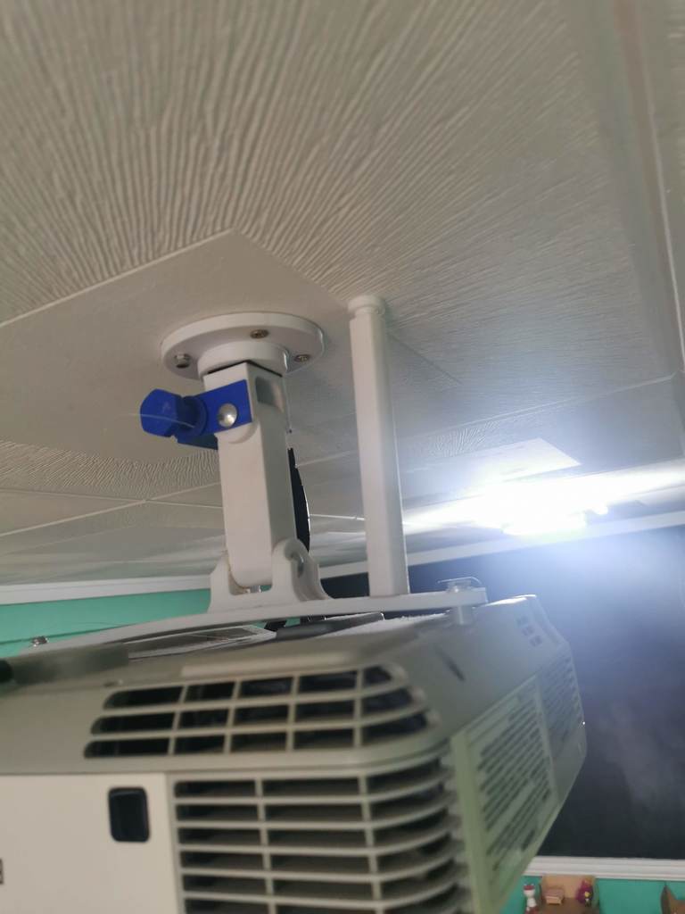 projector tilt corrector / corrector inclinación proyector