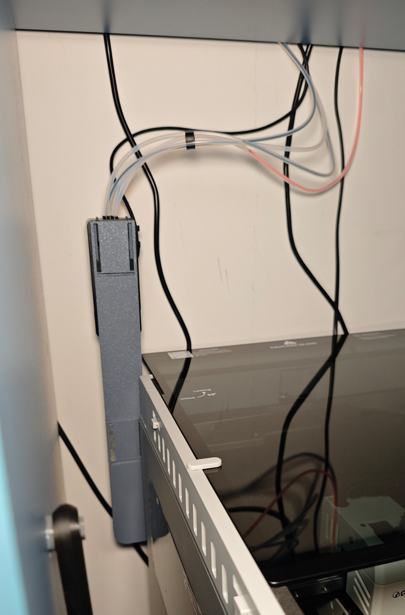 Qidi Q2 box hub riser 3D model
