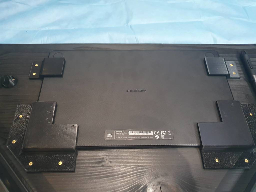 Huion graphic tablet holder by kacperczak Download free STL model