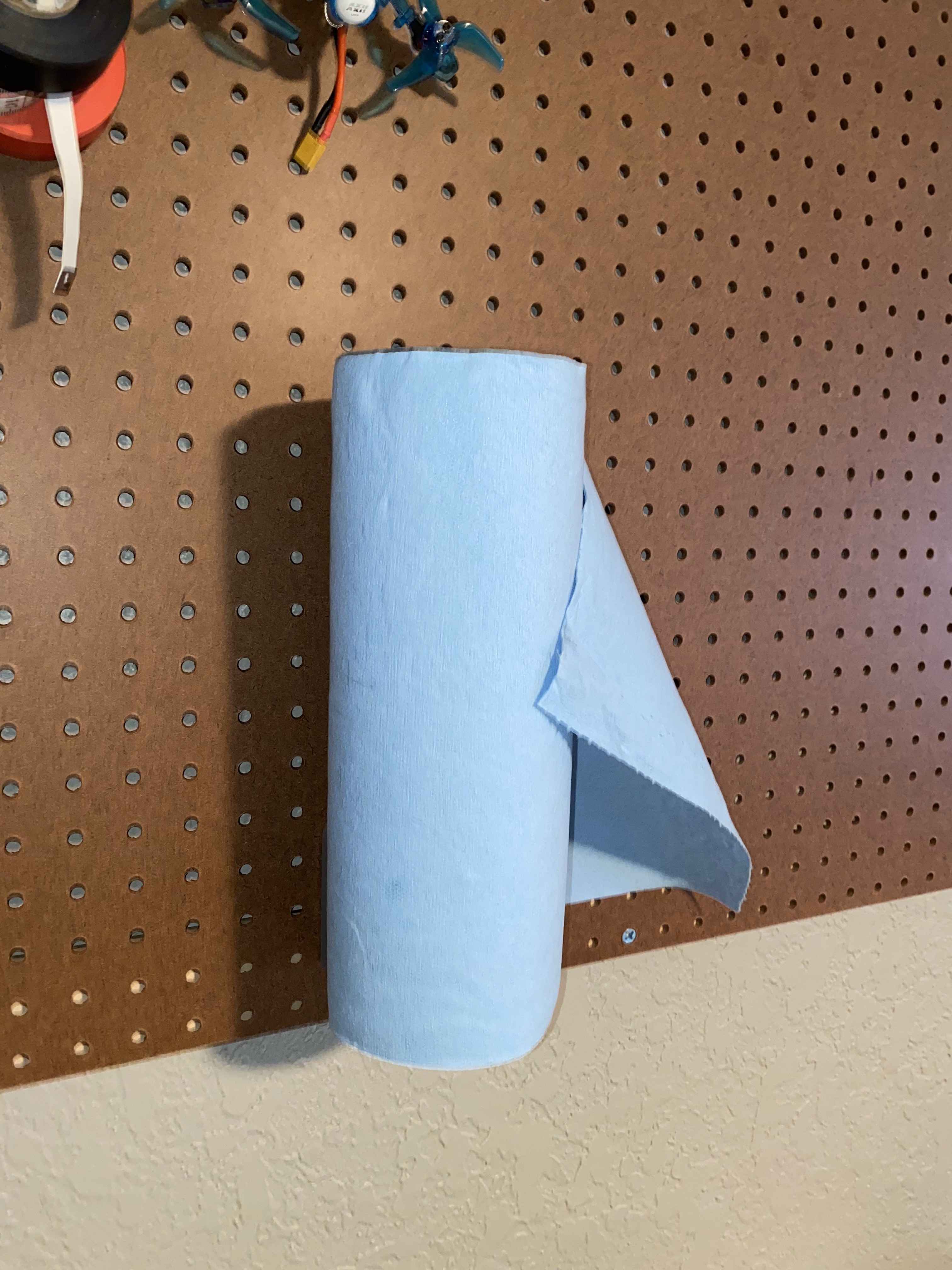Peglock - Scott's Towel Vertical Holder