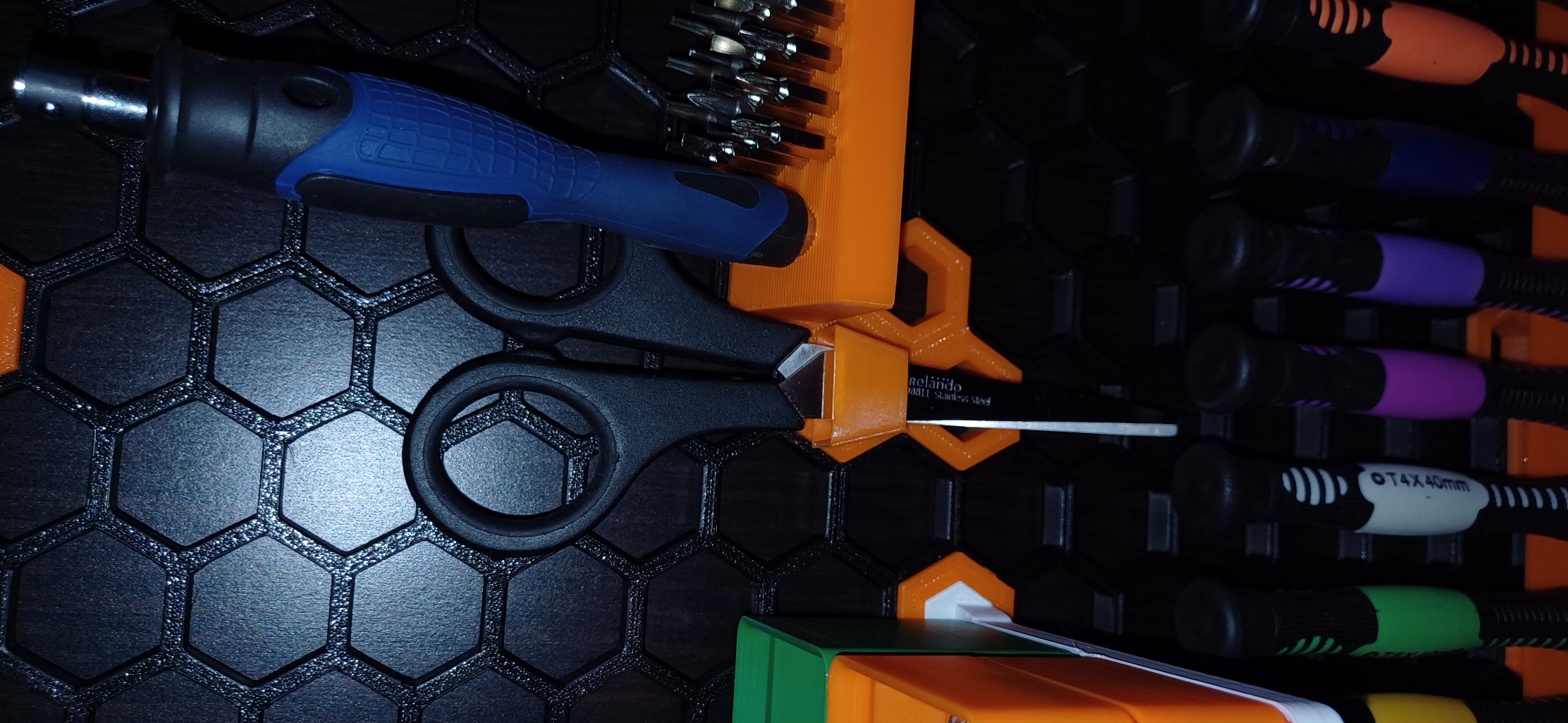 Scissors holder for HSW
