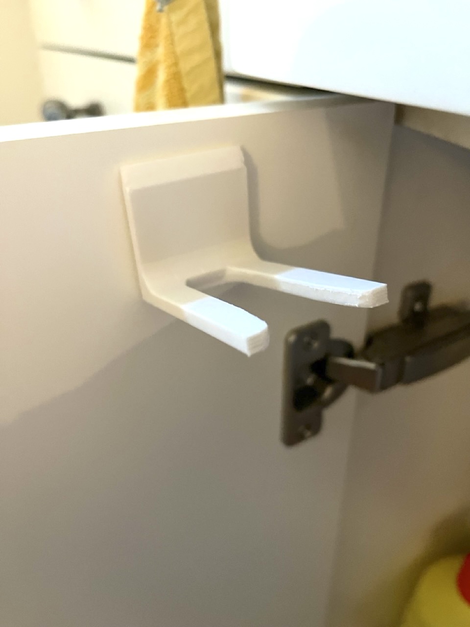 Holder for dishwashing brush by DJ Download free STL model