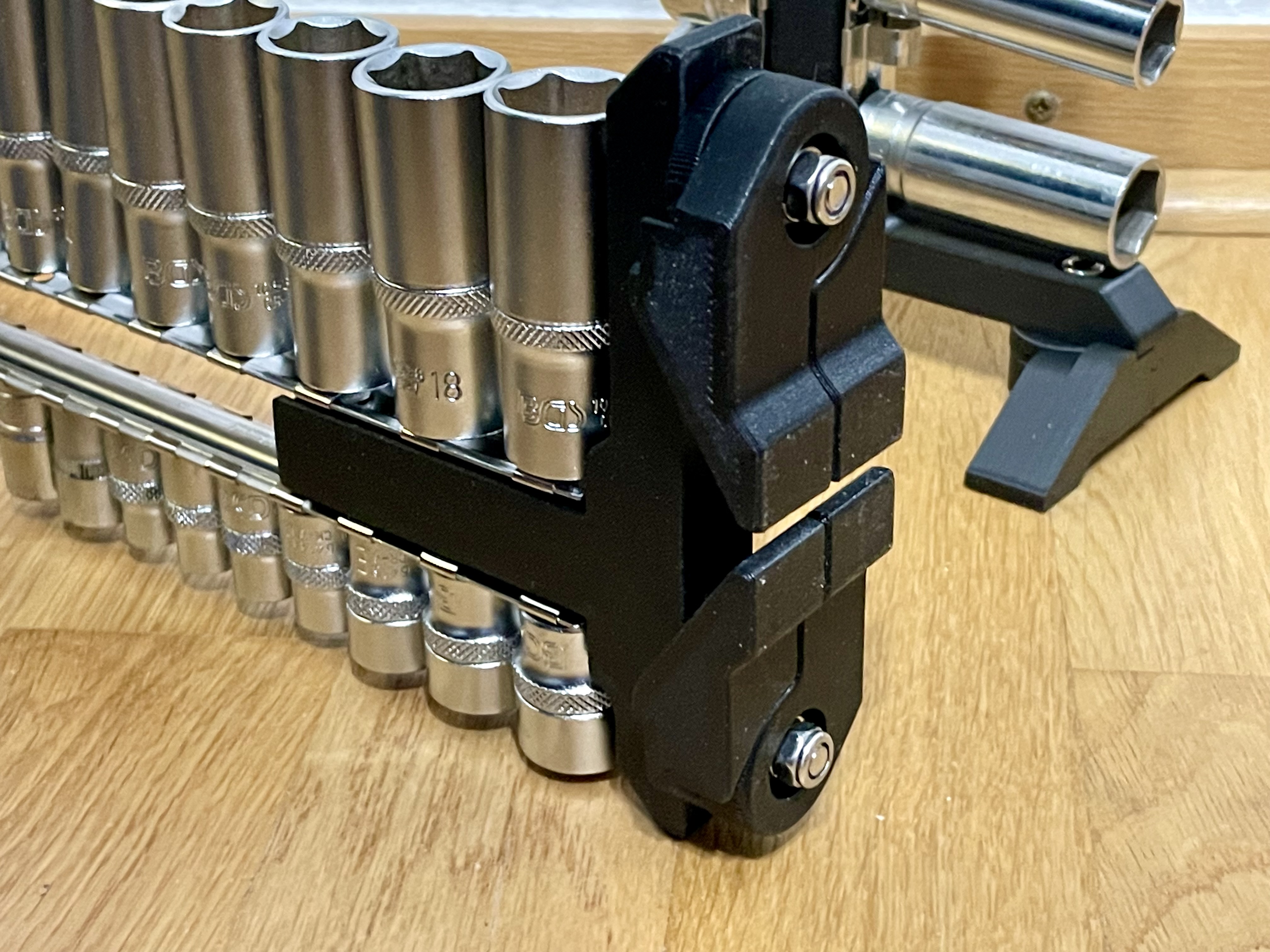 Miniatura 13 do modelo 3D Socket rail stand