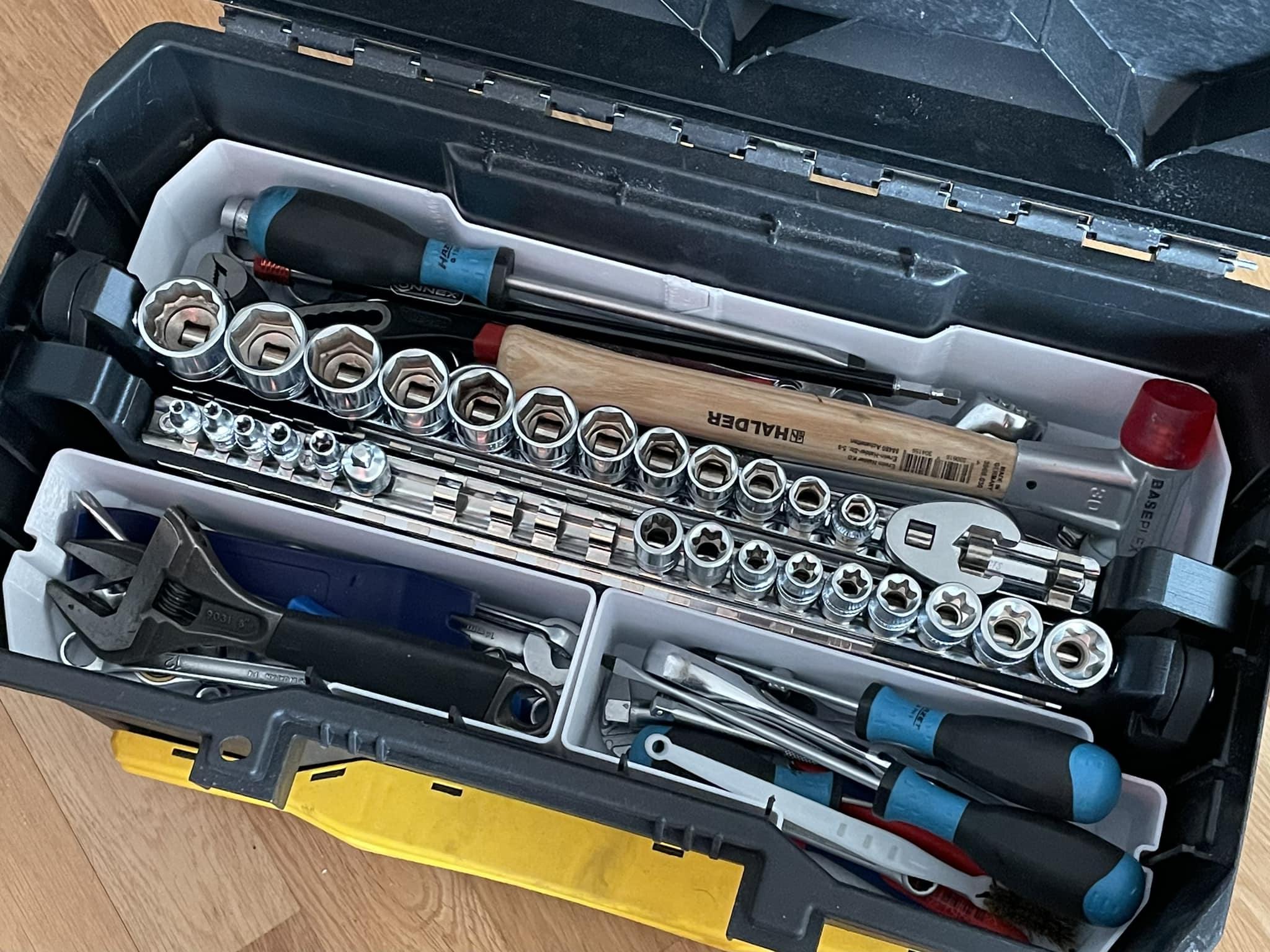 Miniatura 16 do modelo 3D Socket rail stand