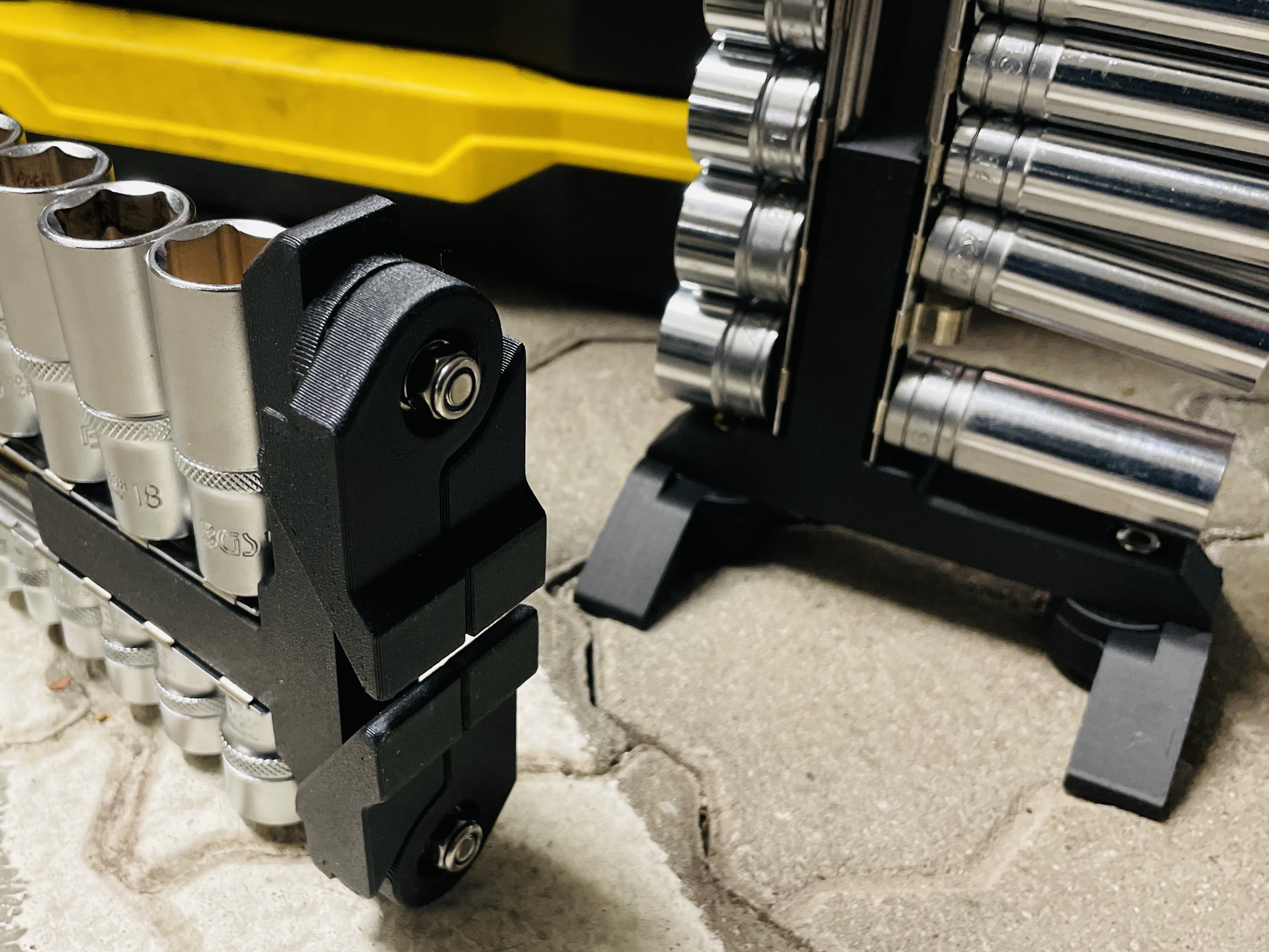 Miniatura 4 do modelo 3D Socket rail stand