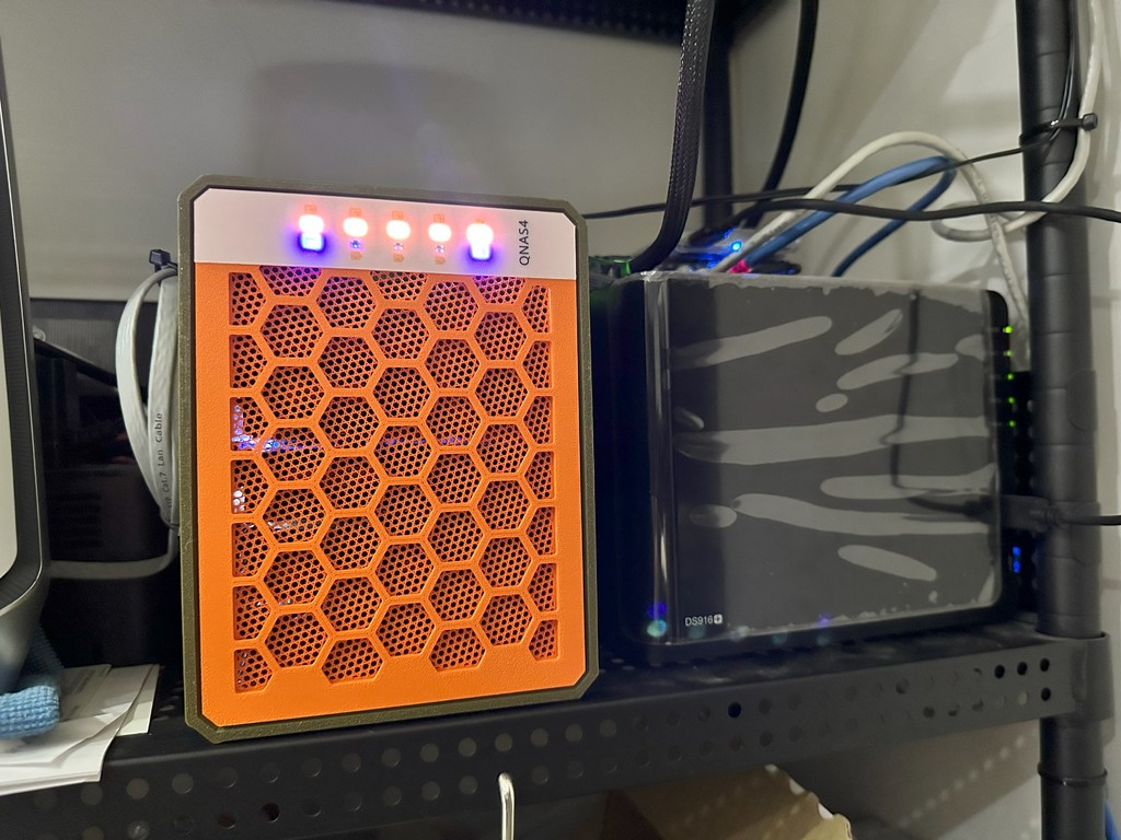 Cover plate for QNAS (sequence start sata board)