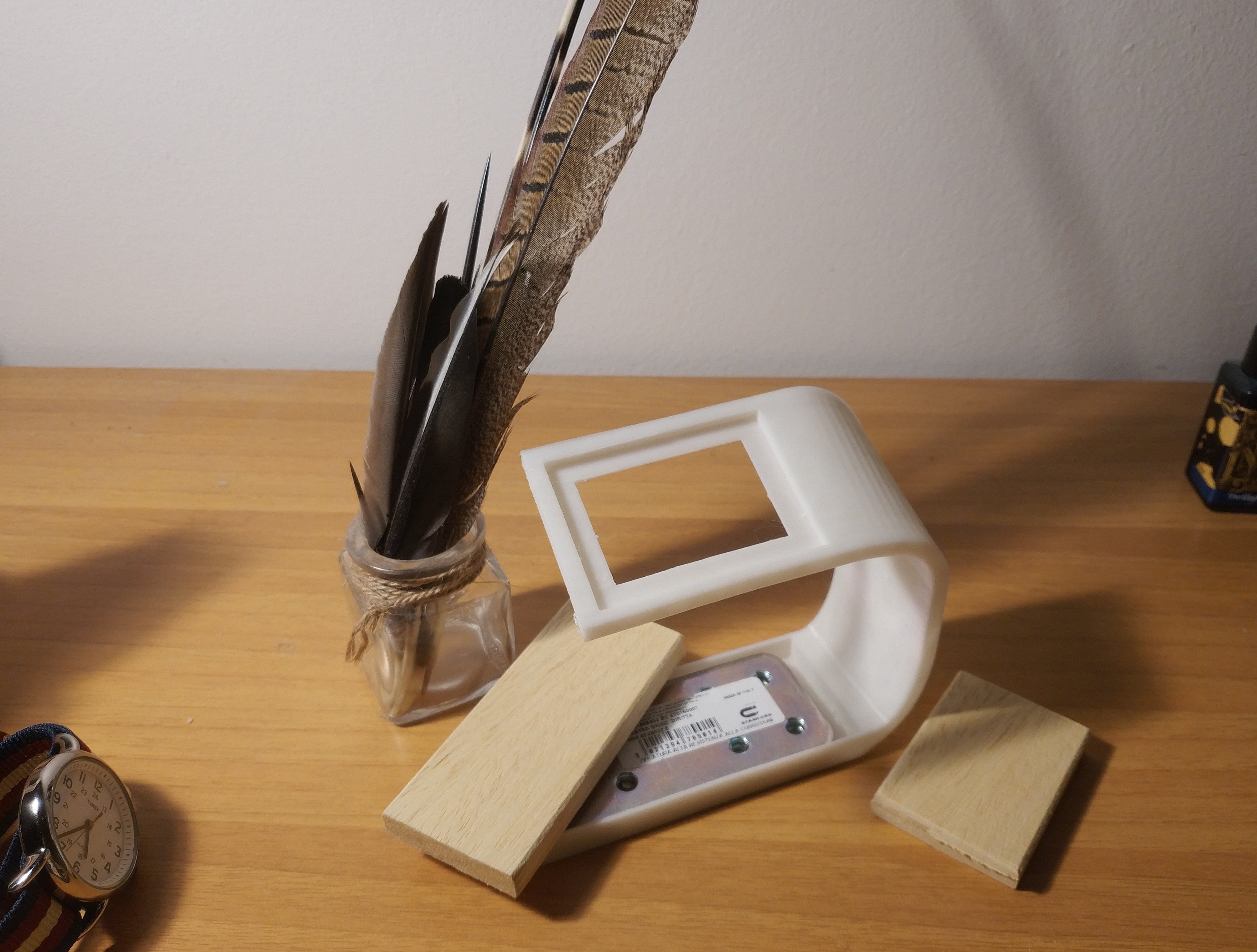 weighted-watch-stand-with-wood-elements-by-turnipcat-download-free