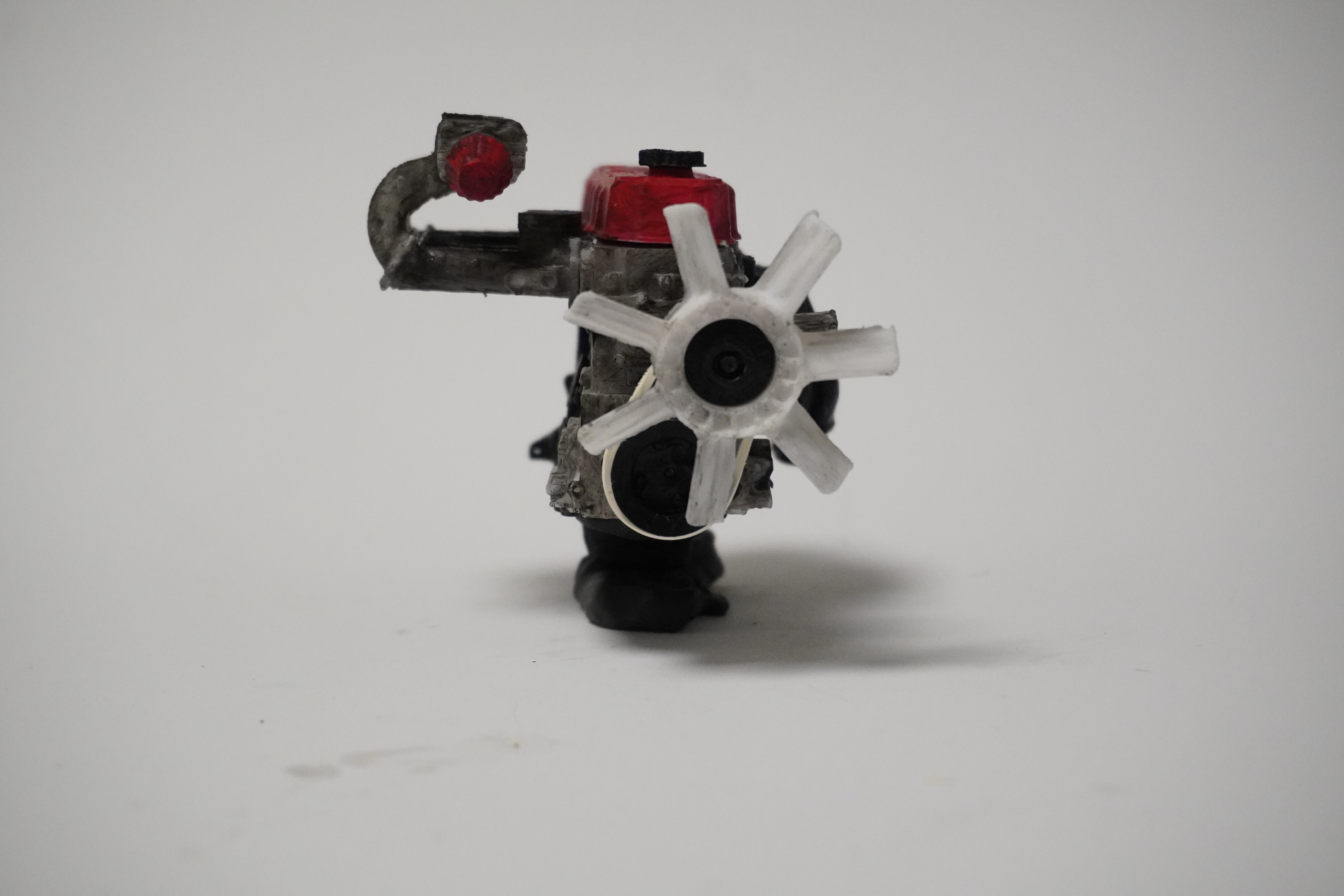 MINI Toyota 4 Cylinder Engine 22RE, Complete Working Model Mini Edition — miniatura 13