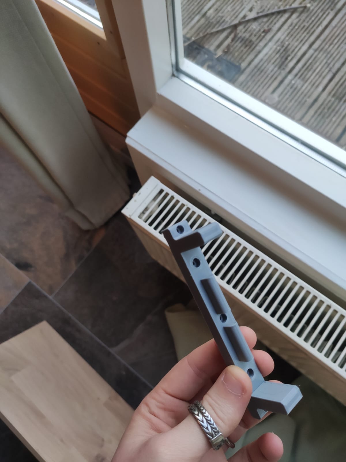 Audi Radiator Mount Bracket: 09 16 Models - 0techvp