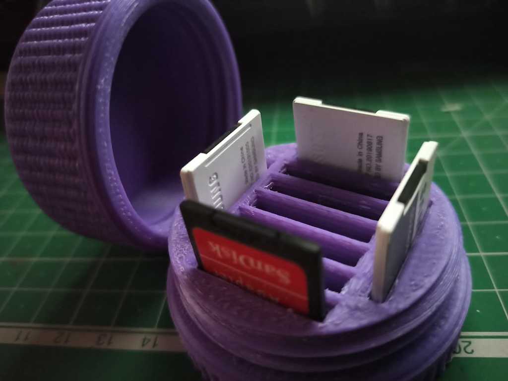SD card holder