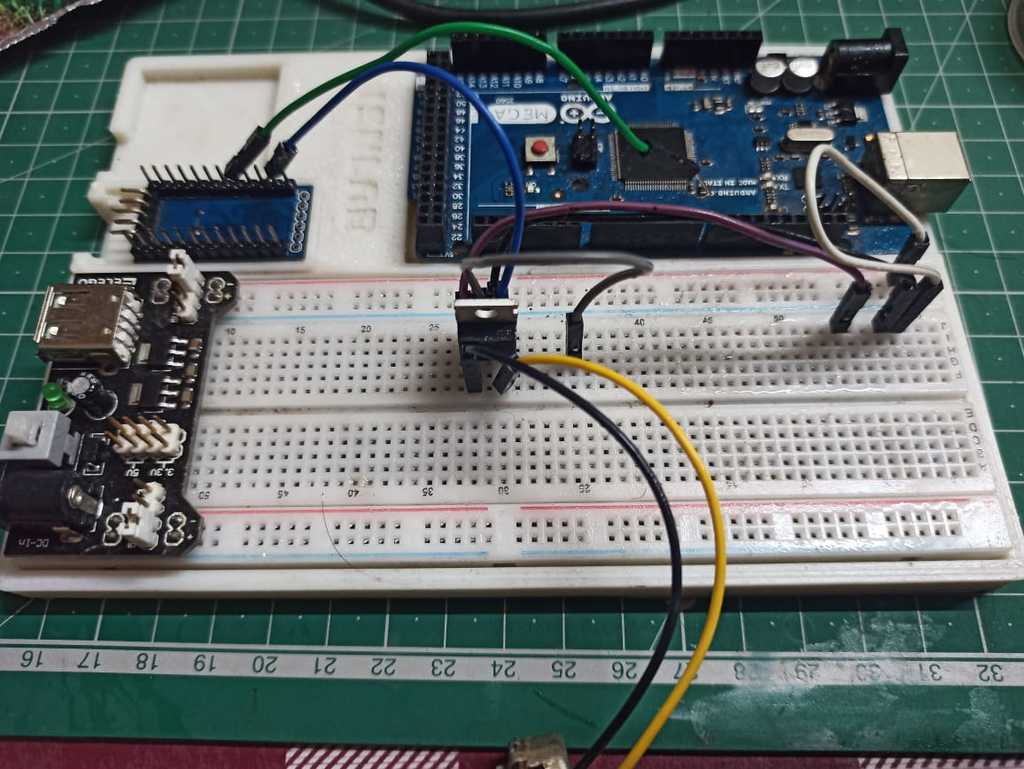 DIY holder (ESP32,ARDUINO UNO,MEGA,NANO,MINI,BREADBOARD) by hackerbijay ...