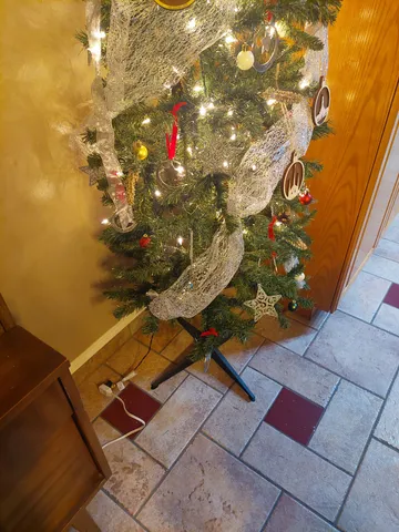 Random Christmas Tree Leg