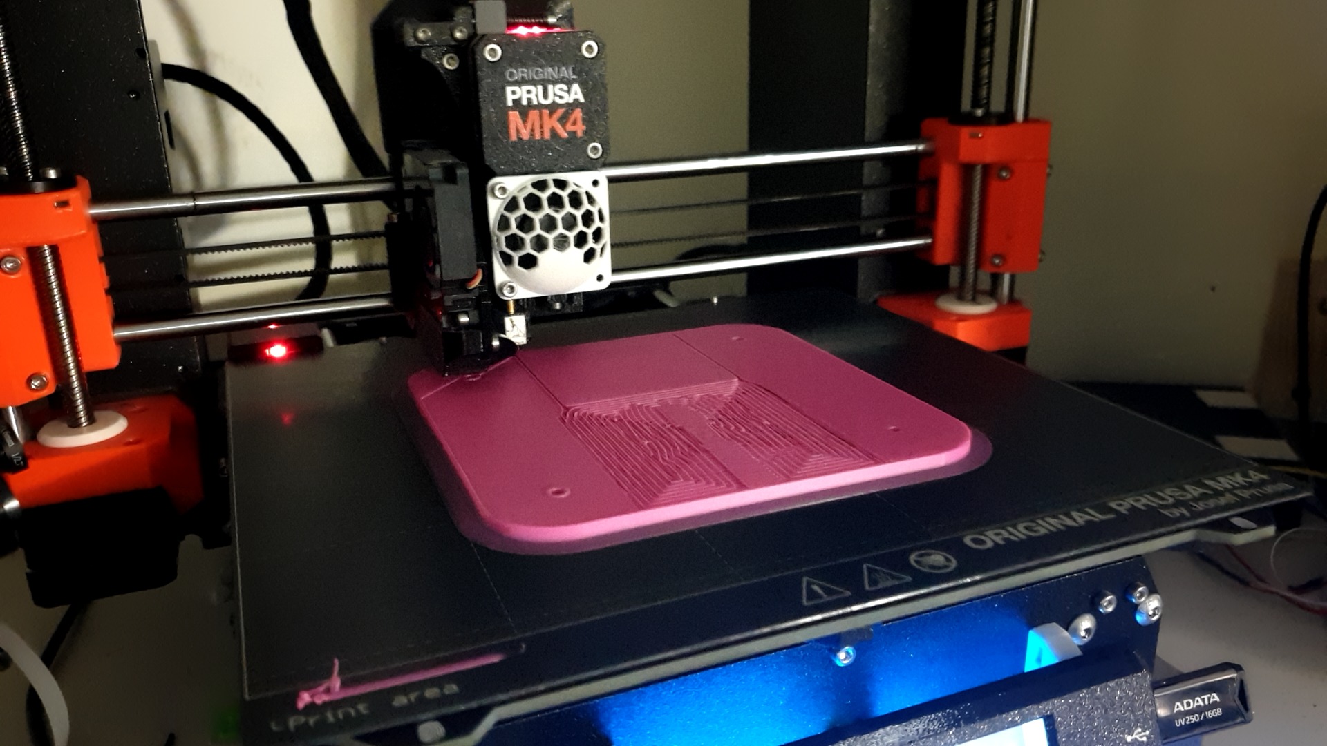 vesa 100^2 to a mic stand with a rp4 slot