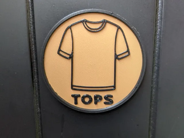 Clothing storage labels