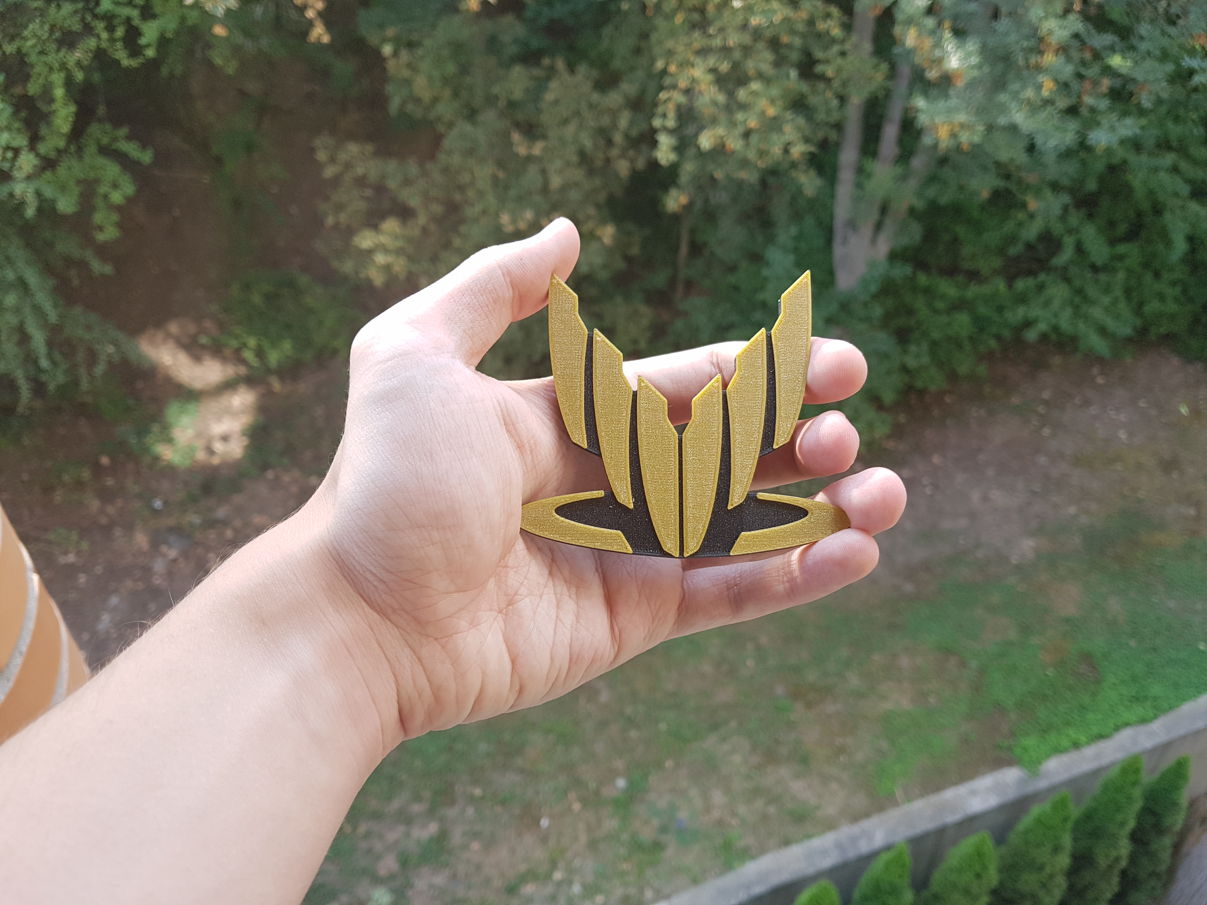 Mass Effect Spectre Logo Magnet — miniatura 2