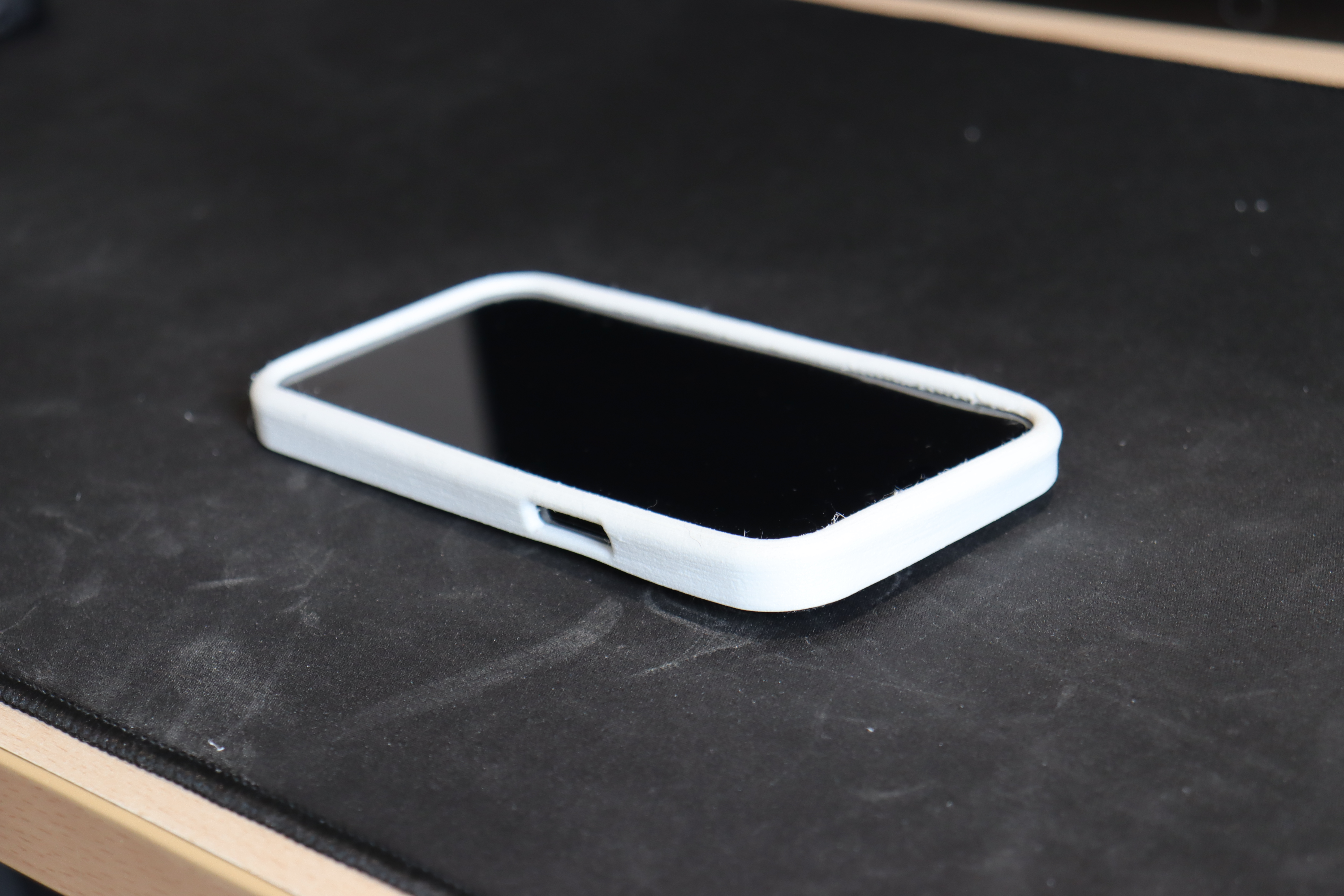 Miniatura 4 do modelo 3D Iphone 14 pro max case