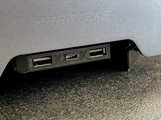 Phanteks Evolv Shift 2 Front Side USB Connectors