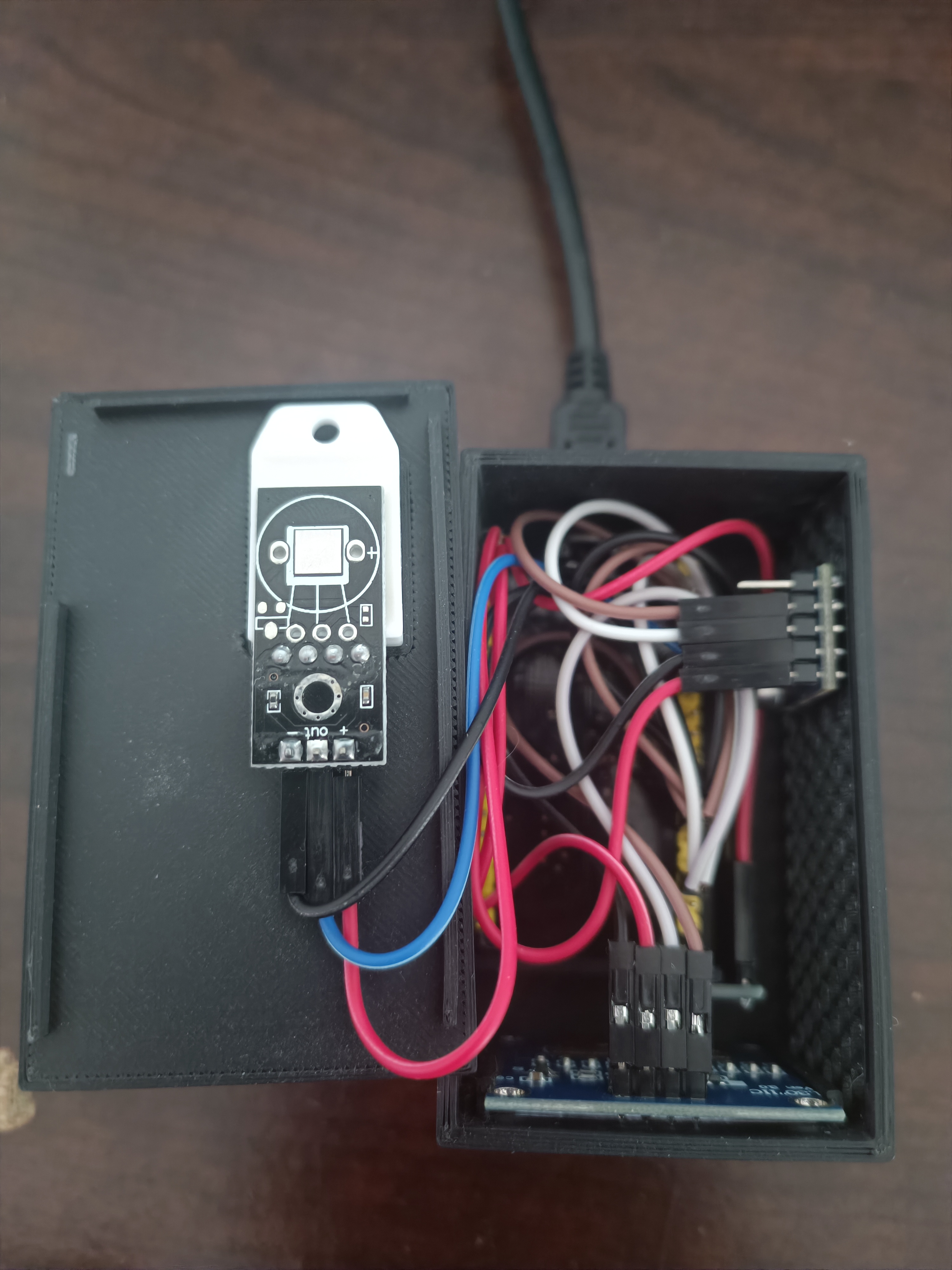 ESP32 Wroom sensor box by Petr Ugrin Download free STL model