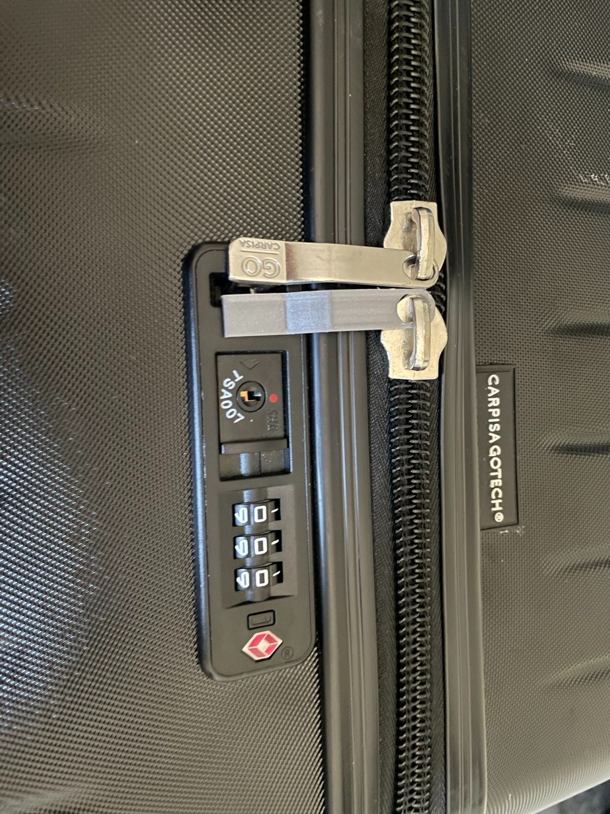 Carpisa luggage zip tab replacement