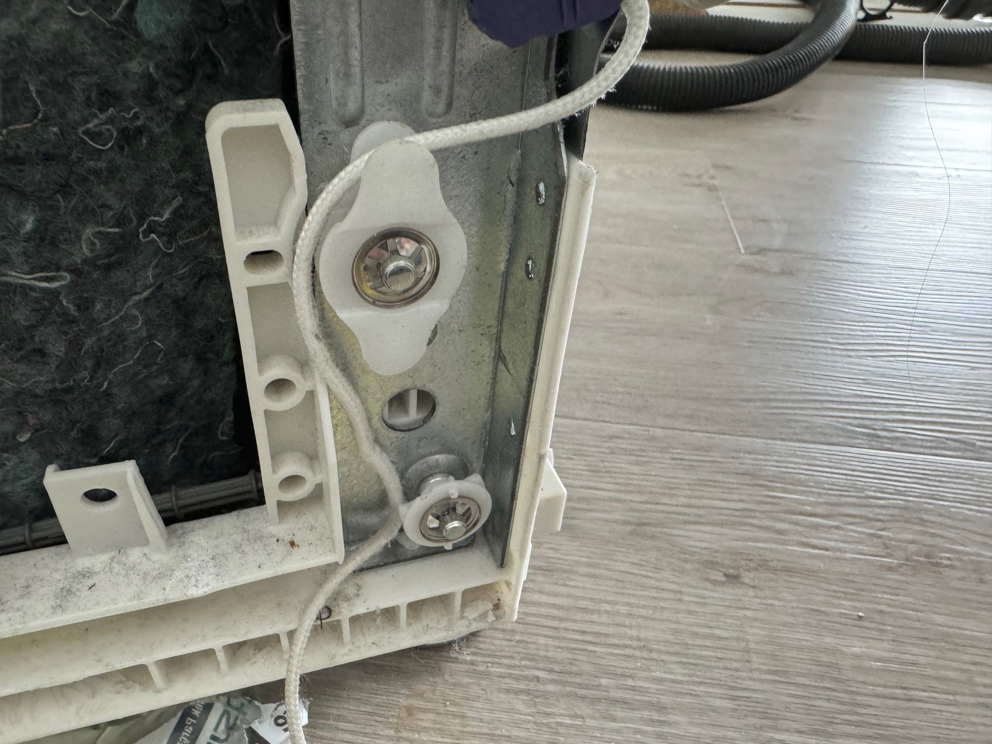 BEKO dishwasher roller by stikyworld Download free STL model