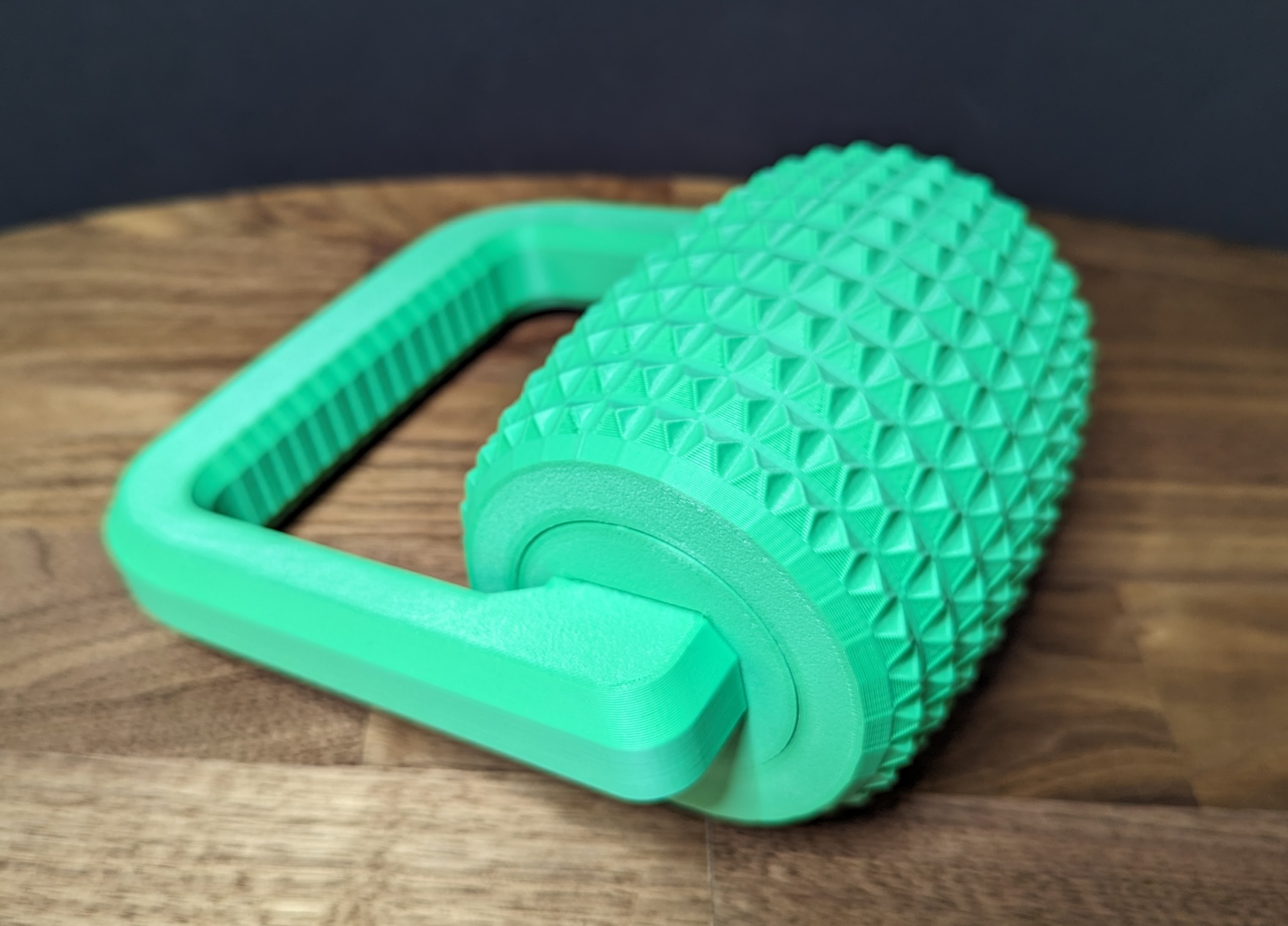 Print-in-place Massage Roller