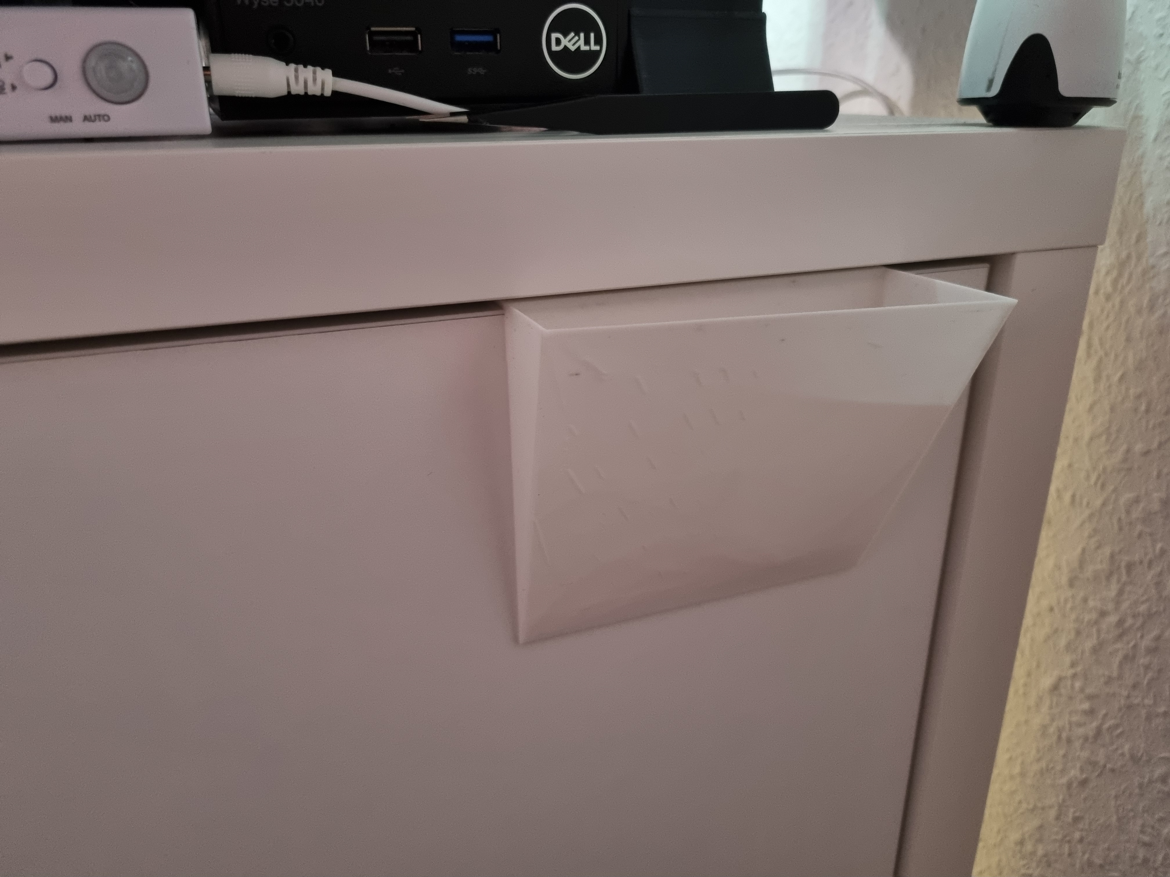 Kallax door trashbin