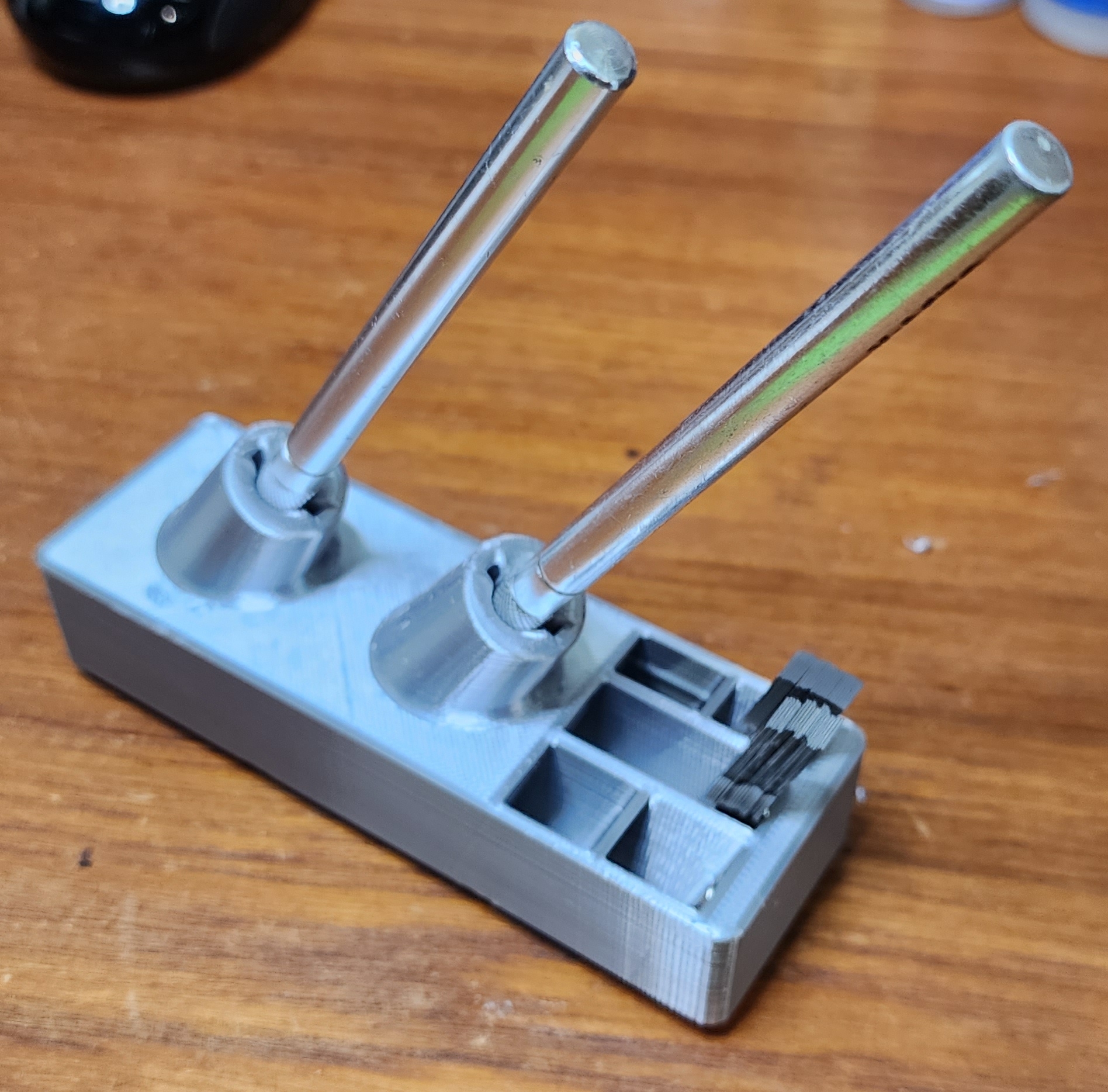 Gridfinity Xacto dual knife holder by Tekjock Download free STL