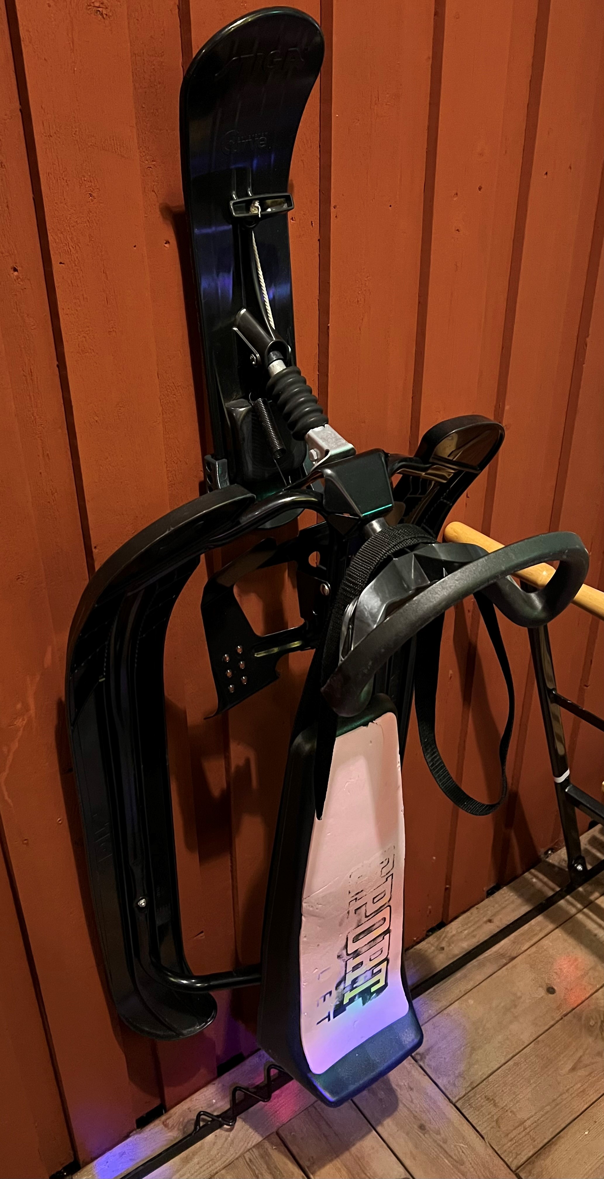 Snow Racer wallmount by AndId Download free STL model