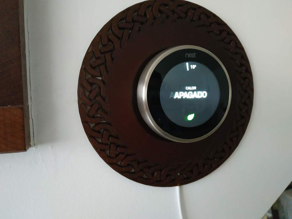 Celtic Nest wall mount