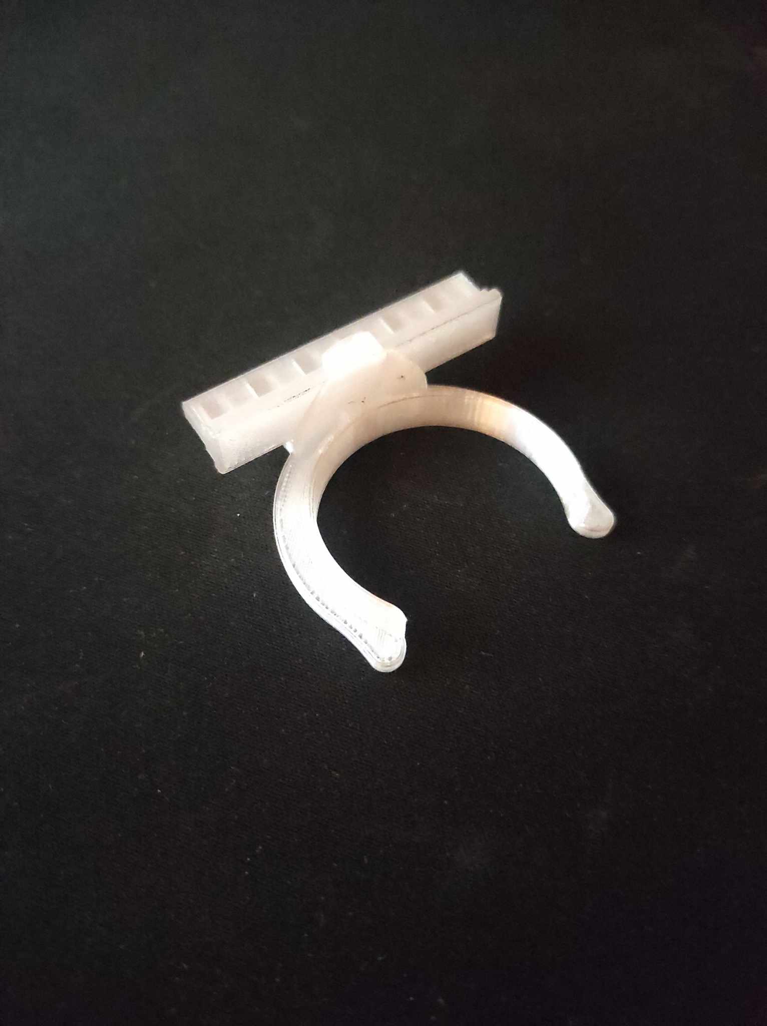 IKEA Faktum leg clip replacement for skirting/kickboard by Ceasar