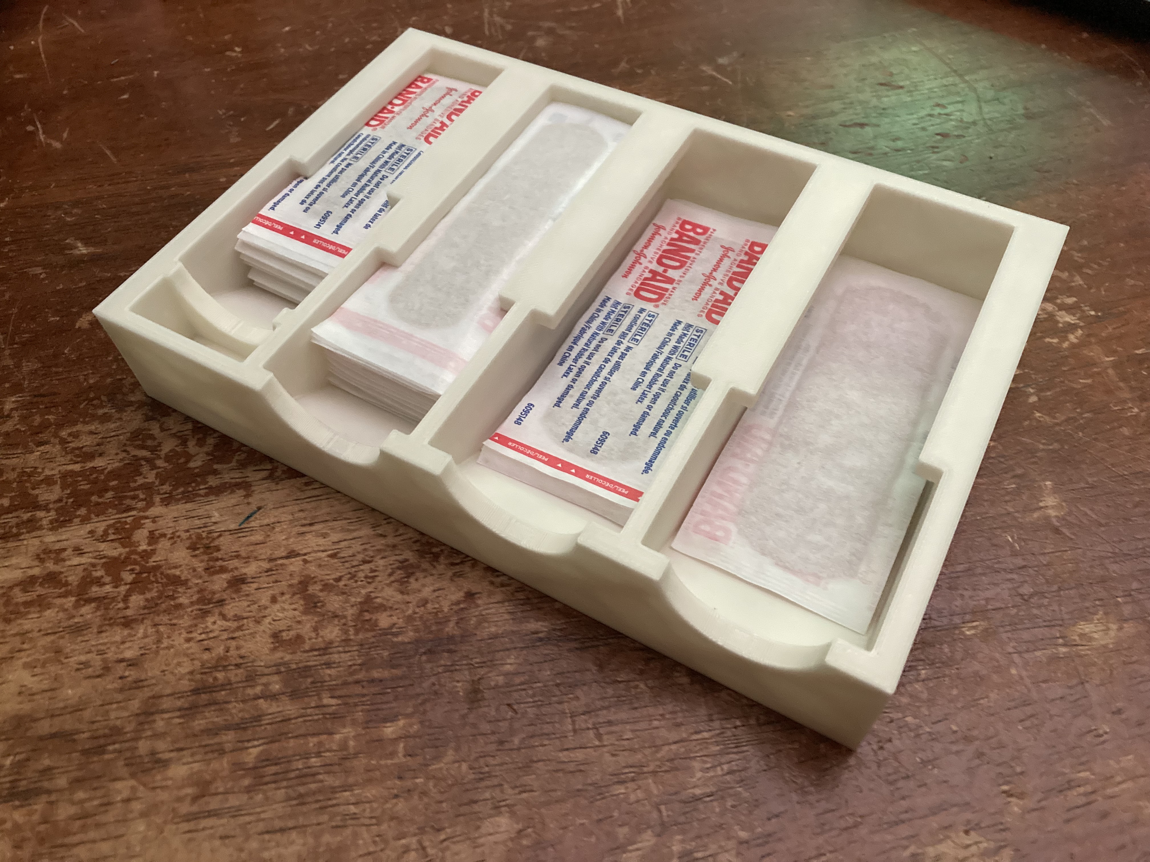 Band-Aid/ bandage container Version 2
