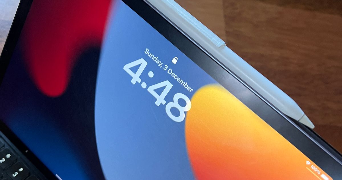 iPad pencil holder for magic keyboard, optimised for PETG by garflon