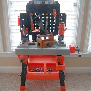 Play Peg for Kids Black and Decker Workbench von Jason H. Kostenloses STL Modell herunterladen Printables