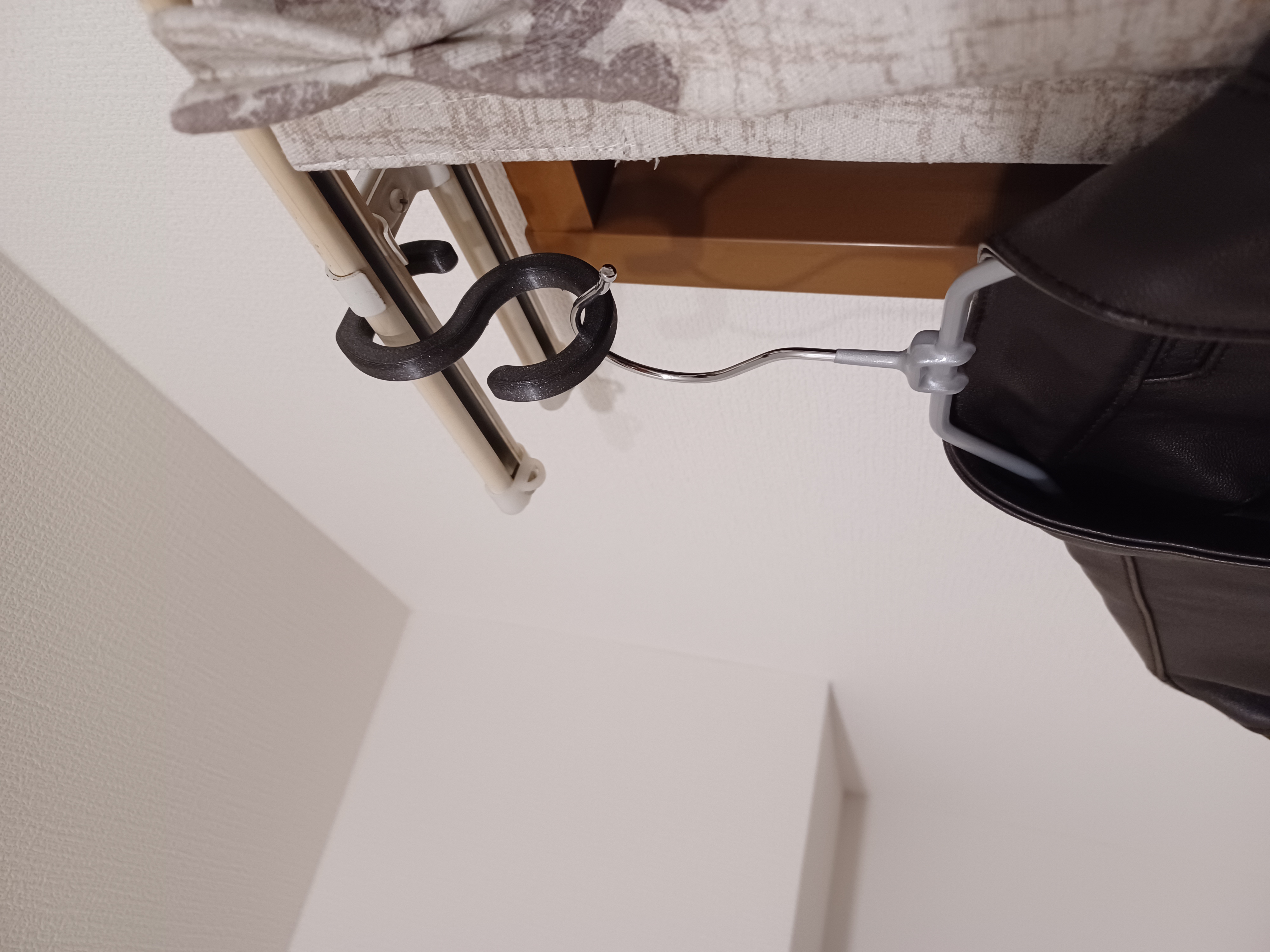 Hanger Hook For Curtain Rail