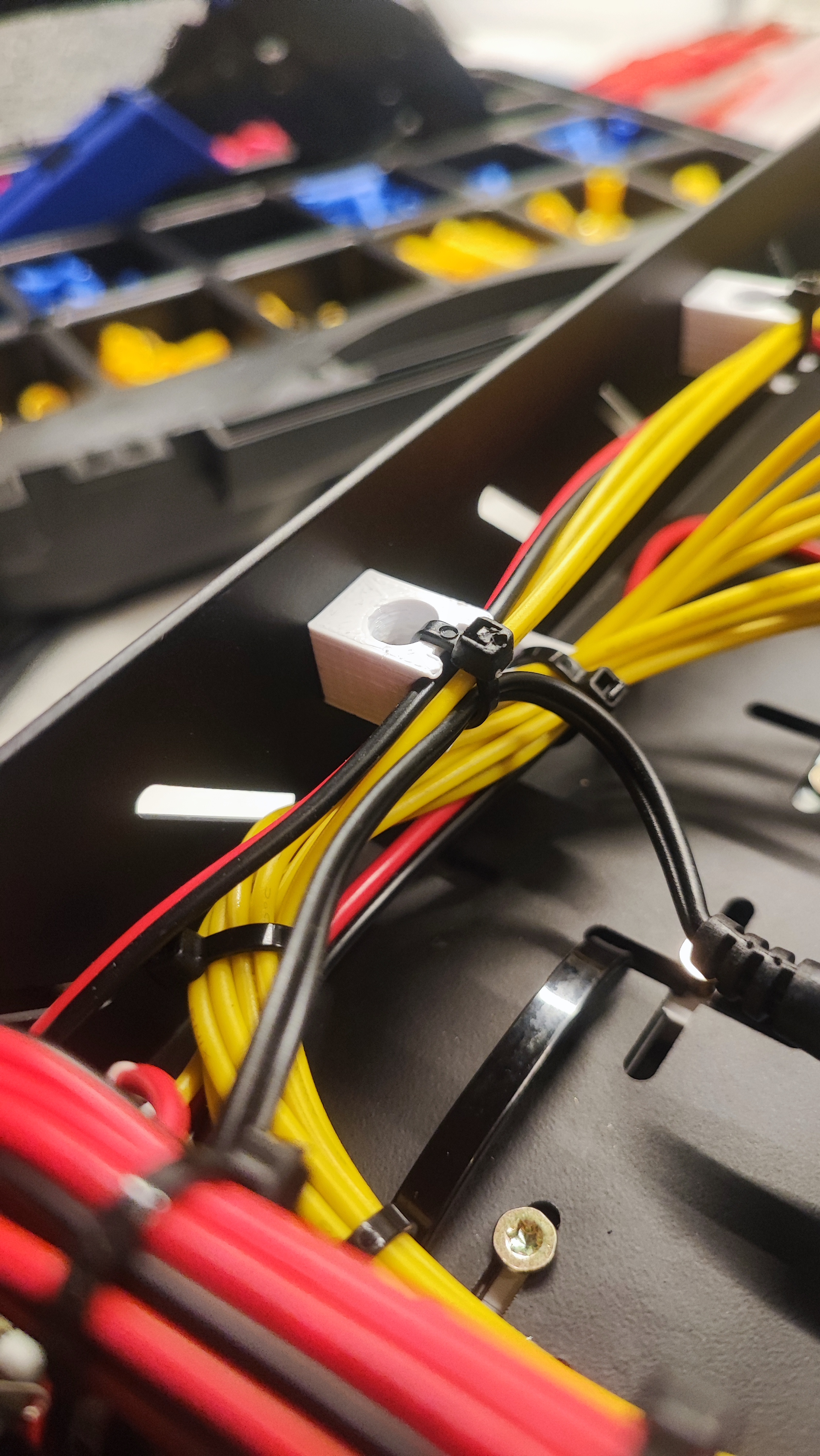 Universal Cableholder with Zipties — miniatura 5